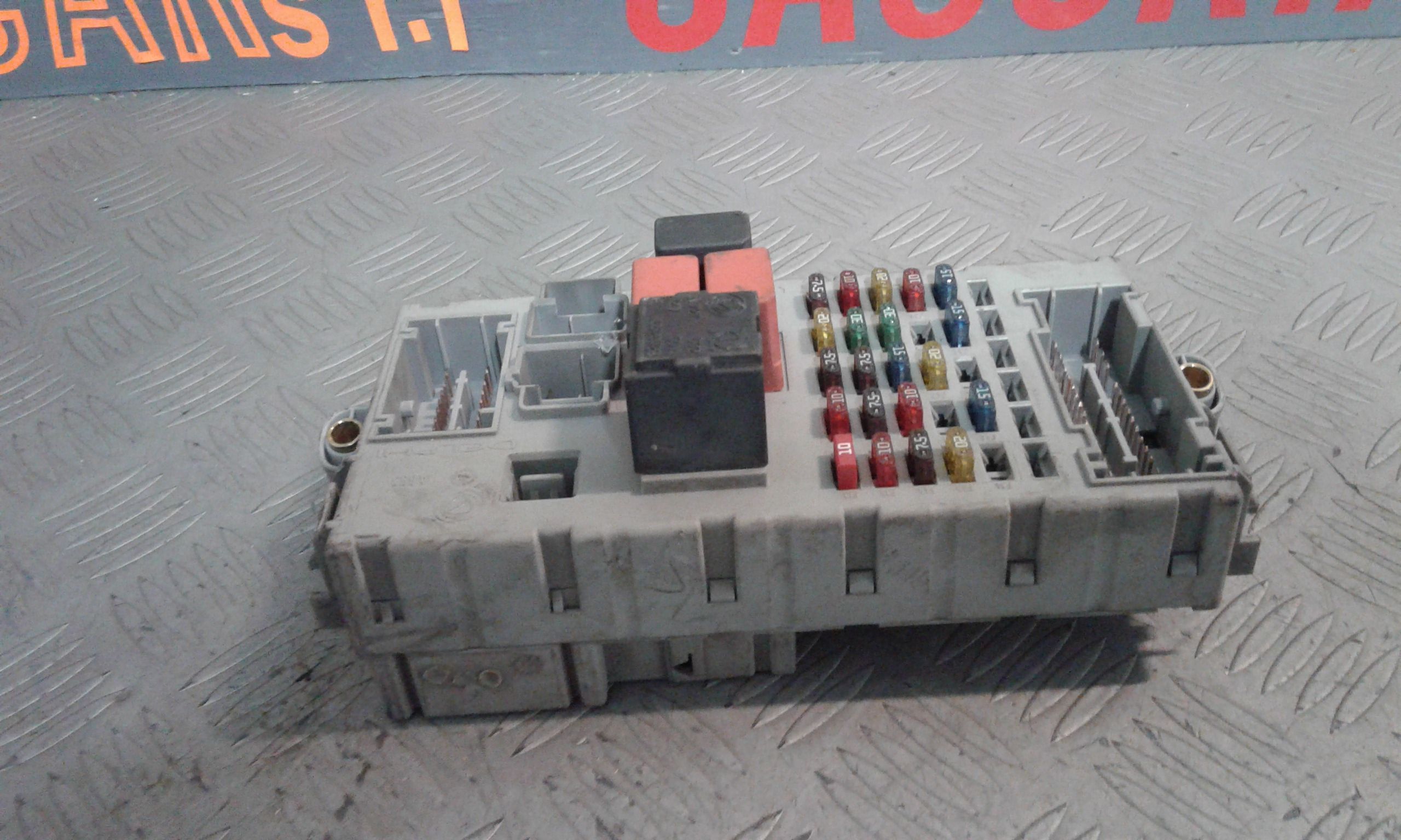 Centralina porta fusibili FIAT Punto Berlina 3P 2 Serie