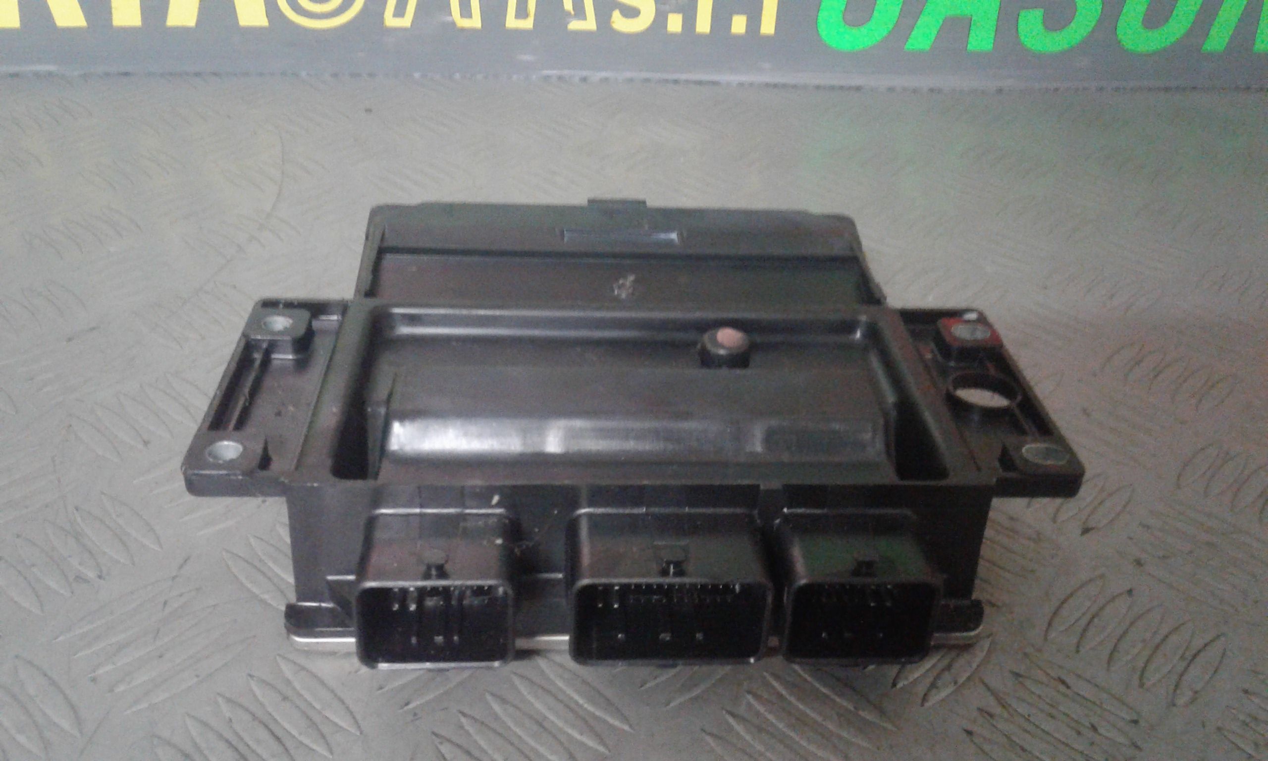 Centralina motore KIA Carnival 2 Serie