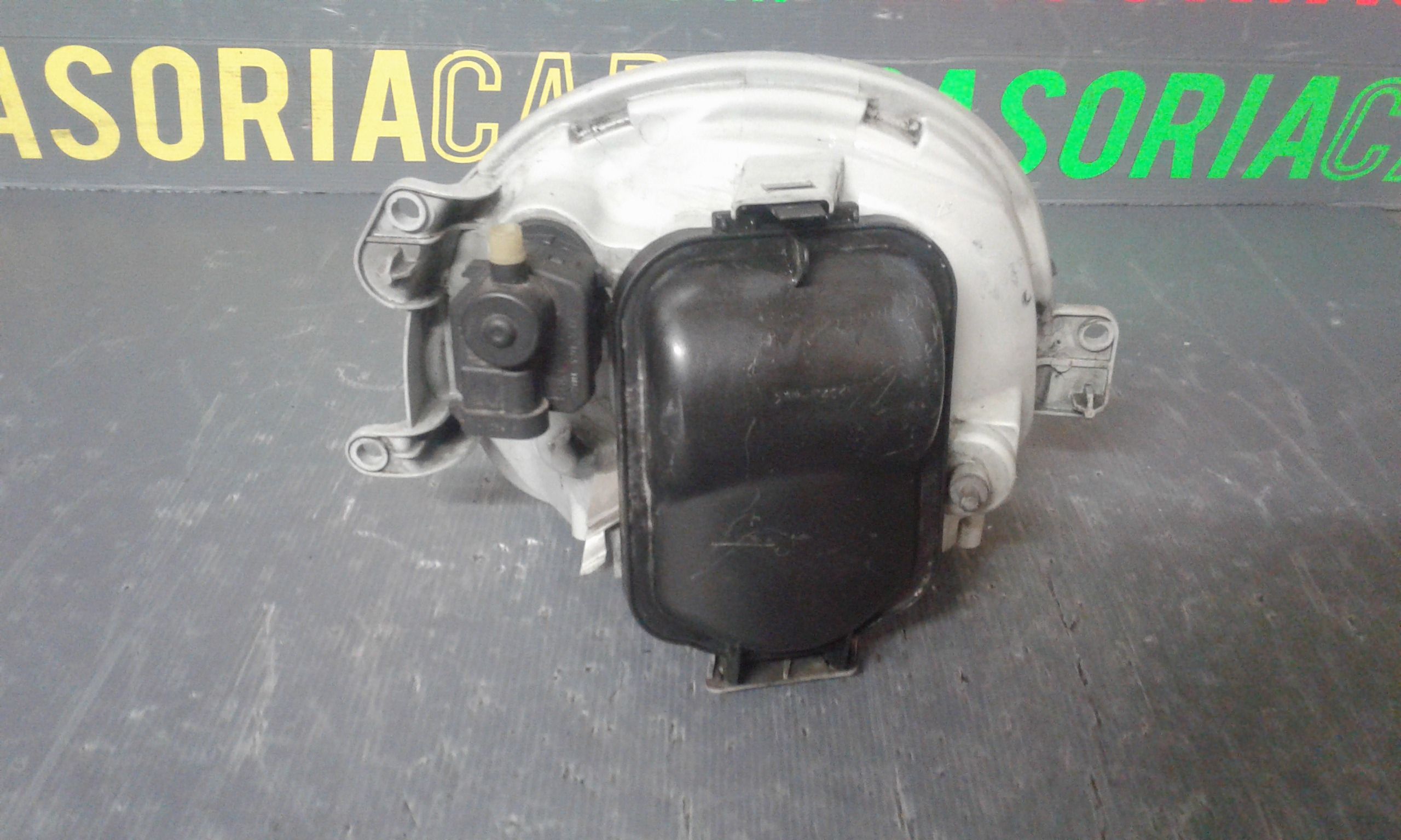 Faro anteriore Sinistro Guida RENAULT Twingo 3 Serie