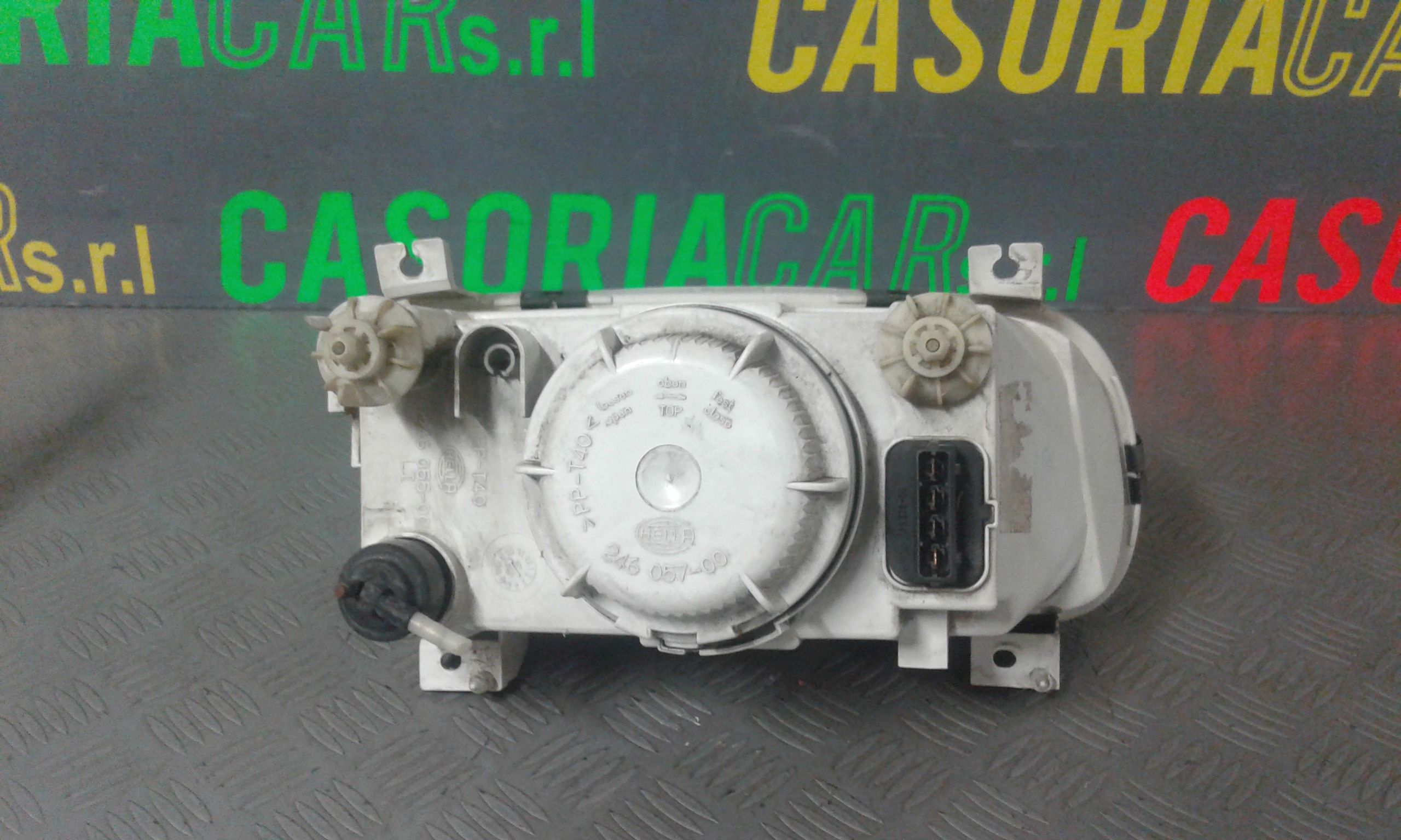 Faro anteriore Sinistro Guida SKODA Felicia Berlina