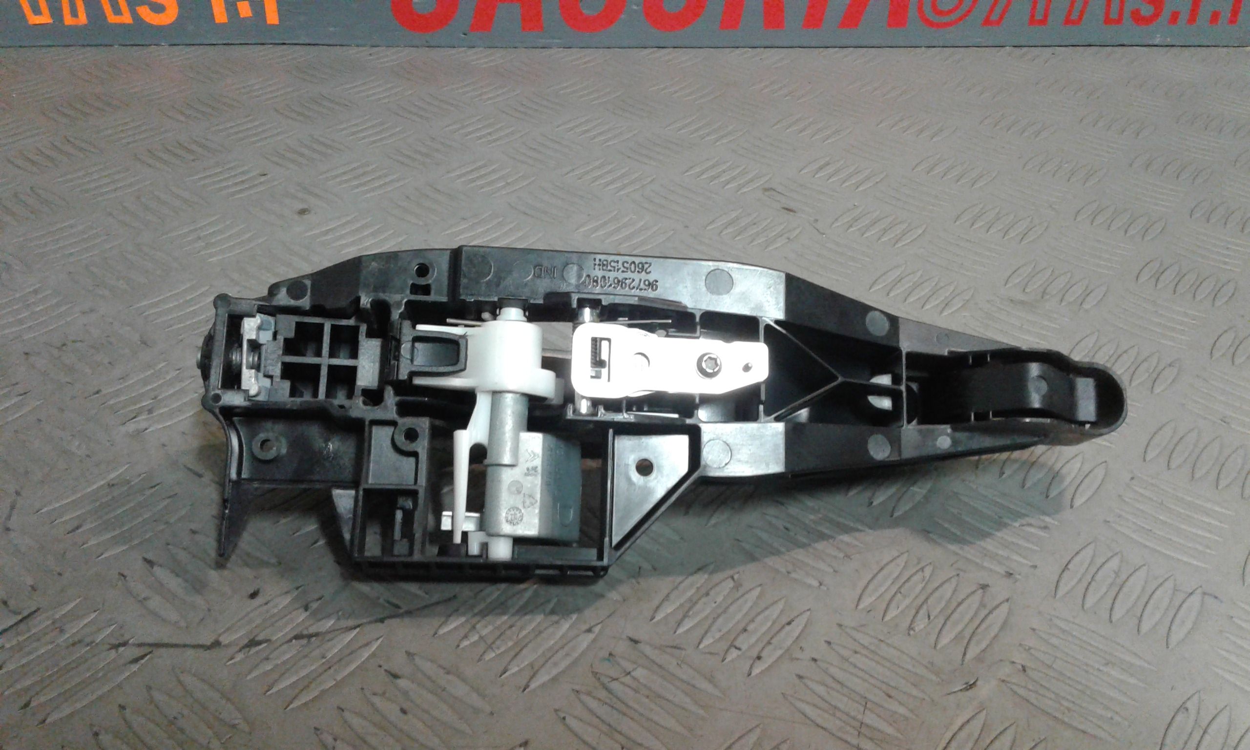 Maniglia esterna Posteriore Destra PEUGEOT 208 1 Serie