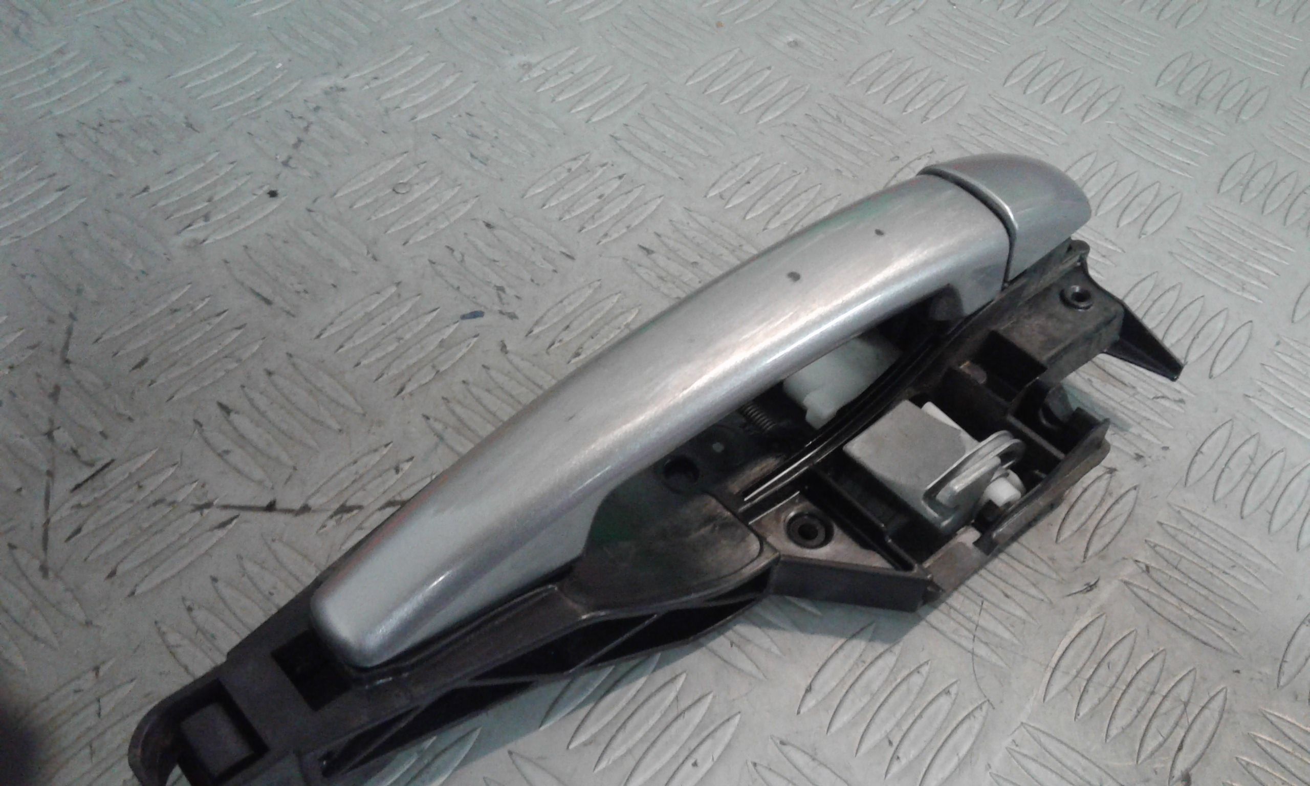 Maniglia esterna Posteriore Destra PEUGEOT 208 1 Serie