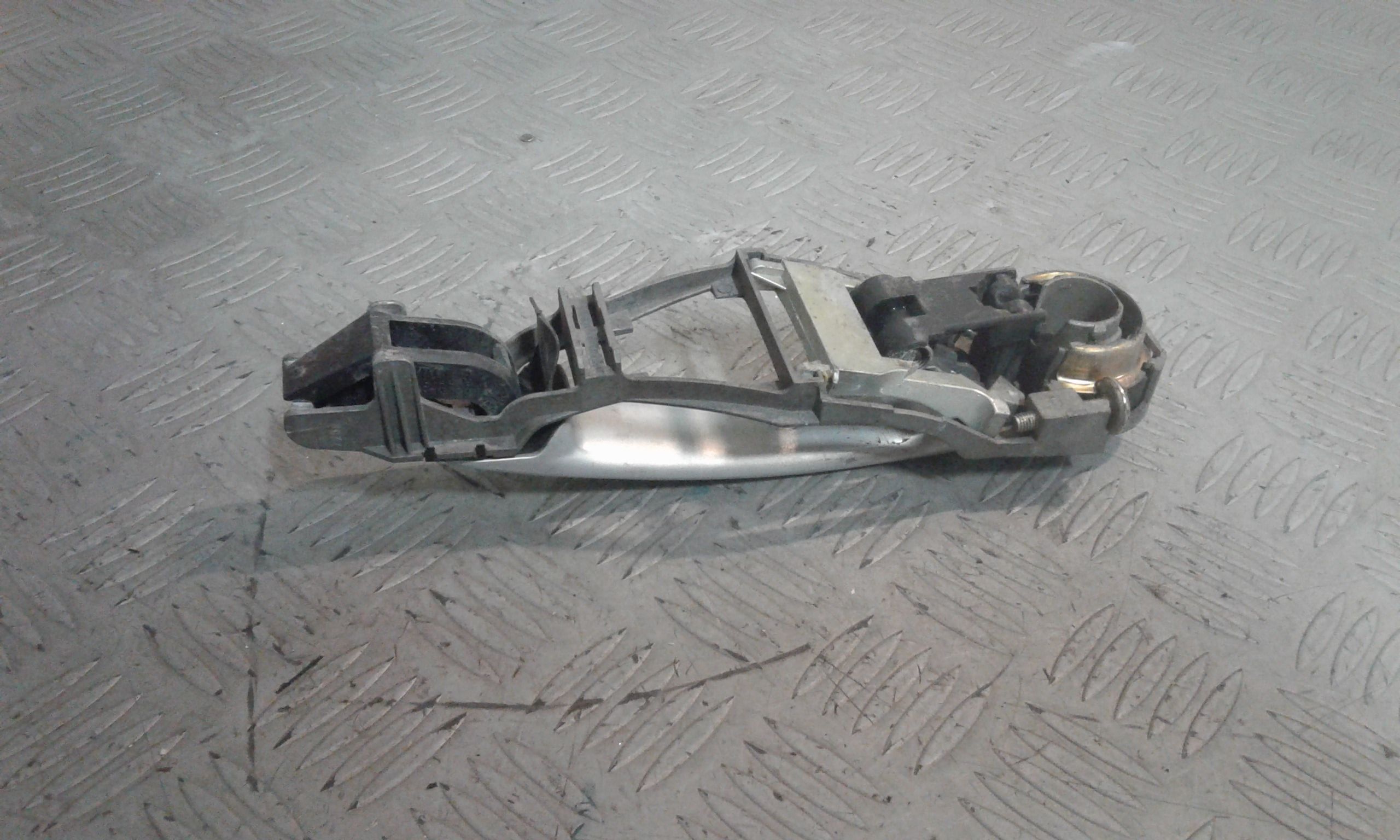 Maniglia esterna Posteriore Destra VOLKSWAGEN Passat Variant 2 Serie