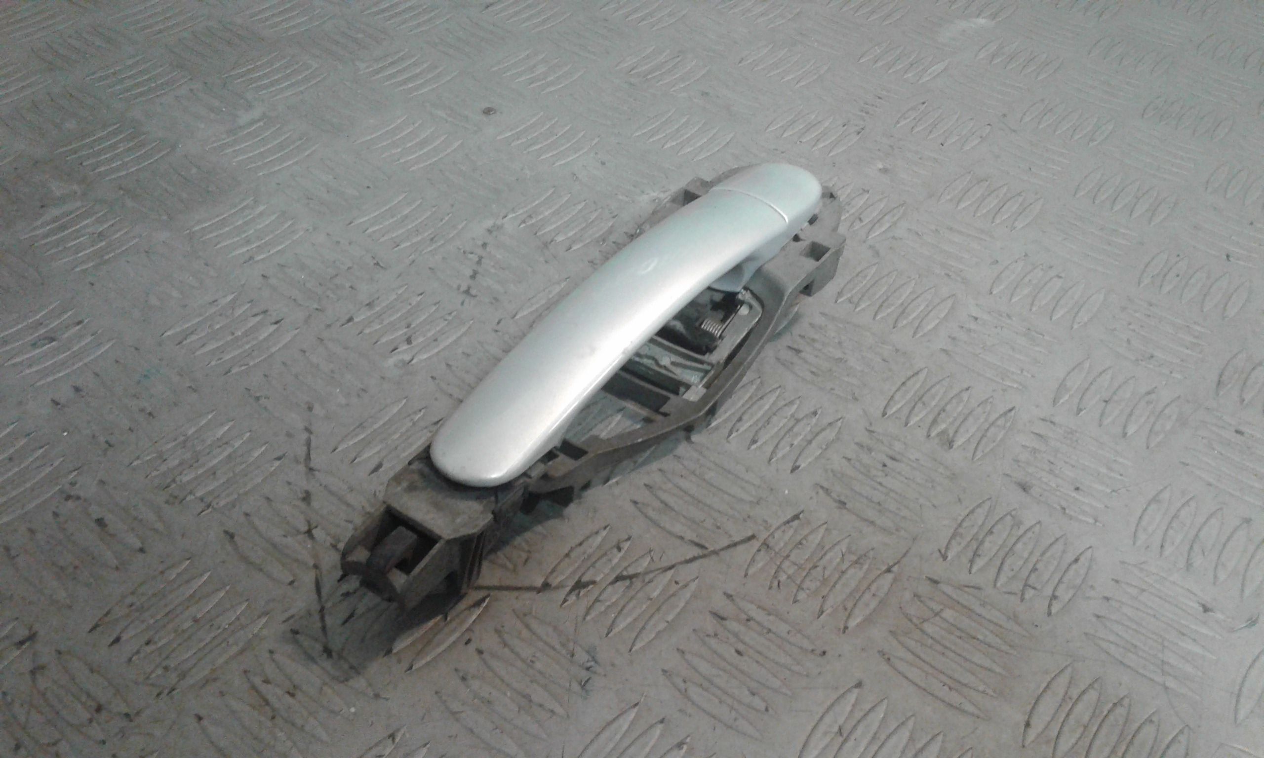 Maniglia esterna Posteriore Destra VOLKSWAGEN Passat Variant 2 Serie