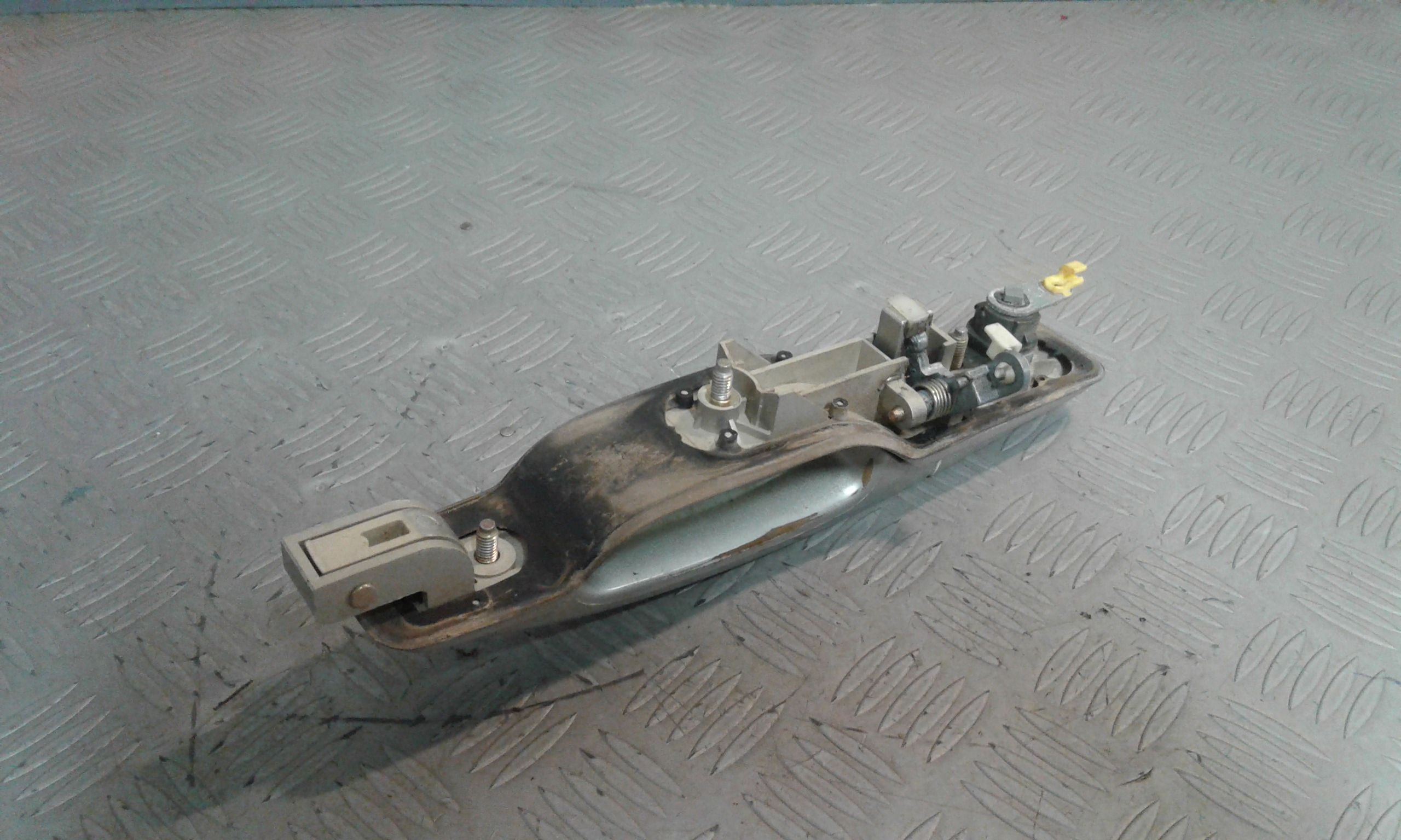 Maniglia esterna Anteriore Sinistra SSANGYONG Rexton 1 Serie