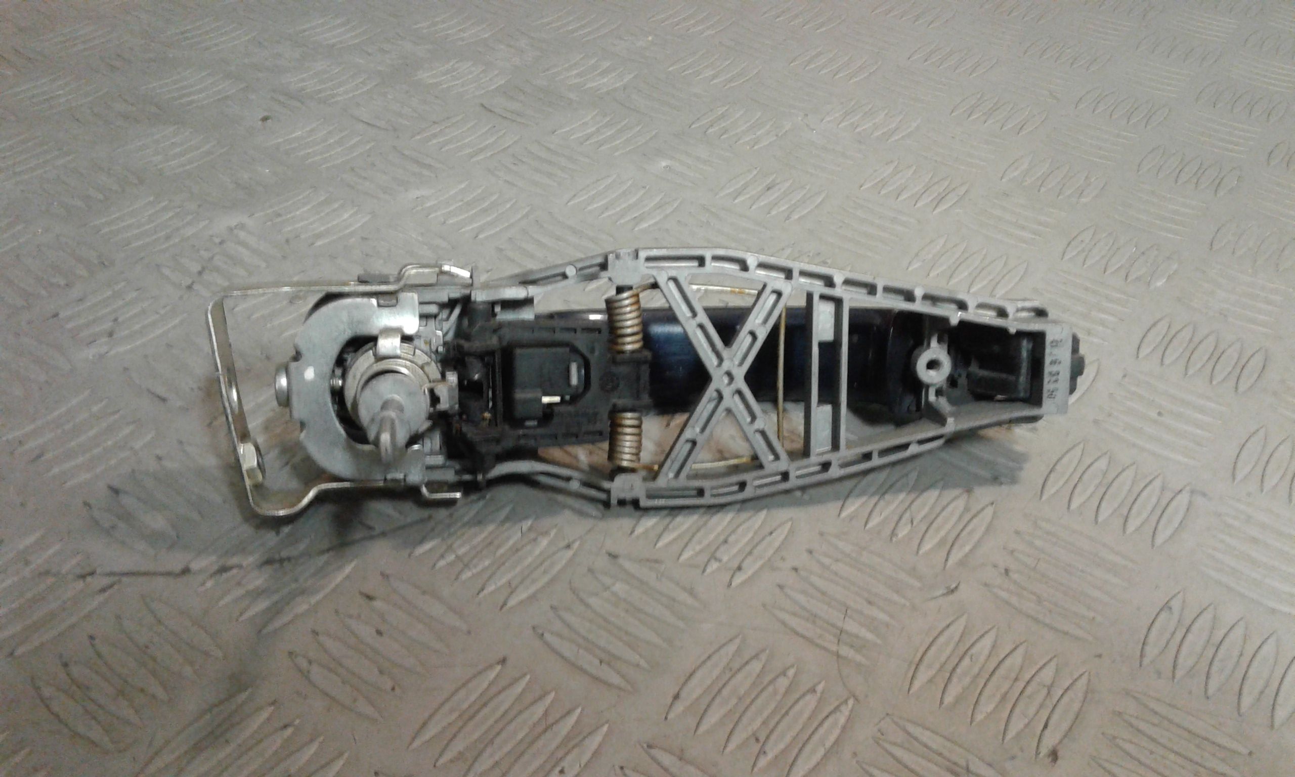 Maniglia esterna Anteriore Sinistra VOLKSWAGEN Touran 3 Serie