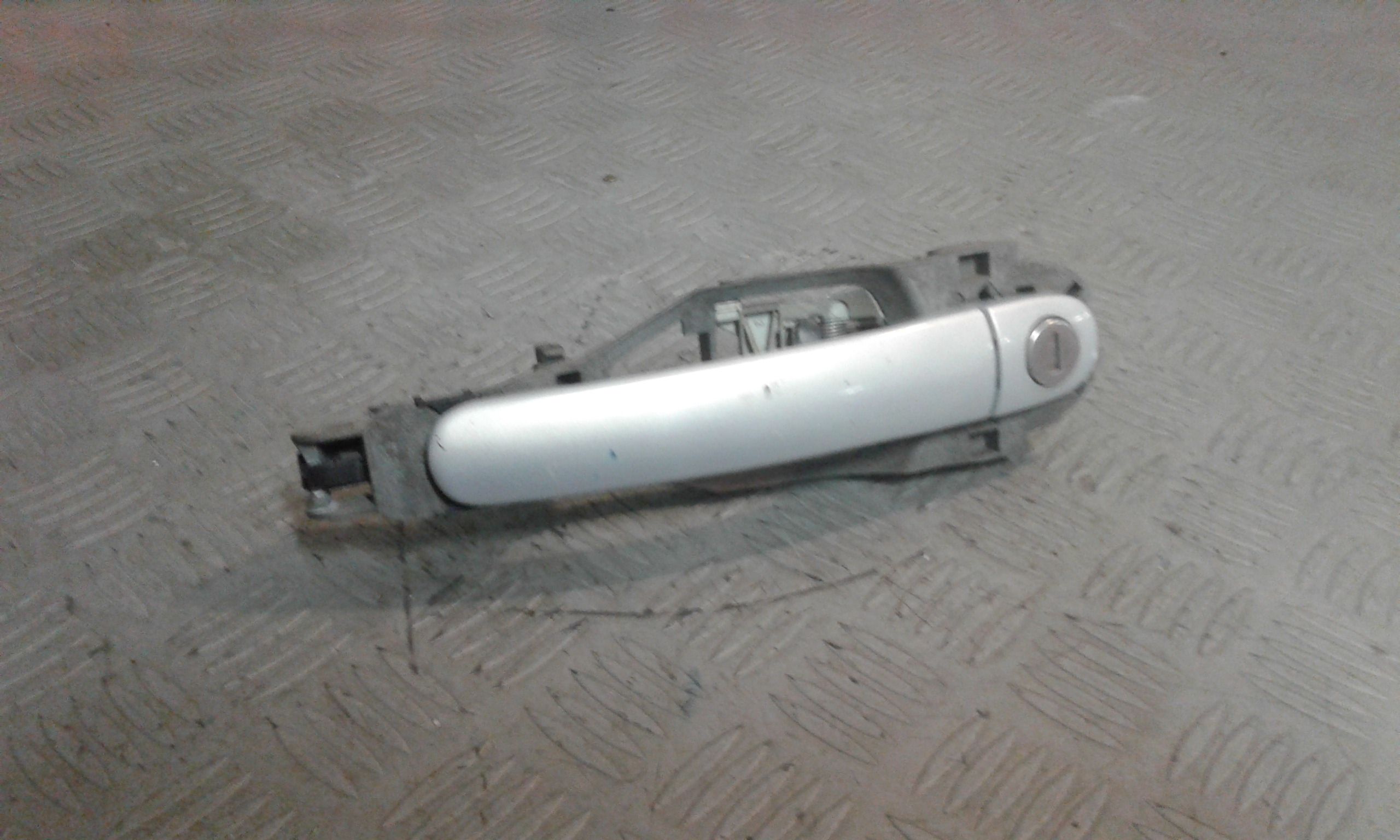 Maniglia esterna Anteriore Sinistra VOLKSWAGEN Passat Variant 2 Serie