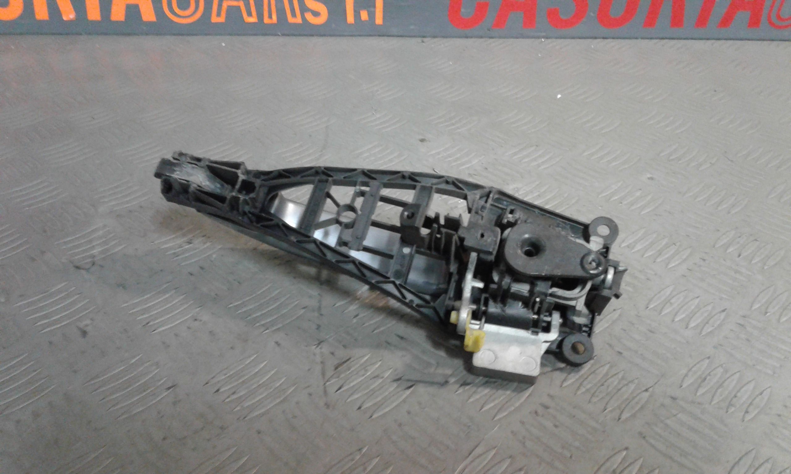 Maniglia esterna Anteriore Sinistra OPEL Astra H S. Wagon