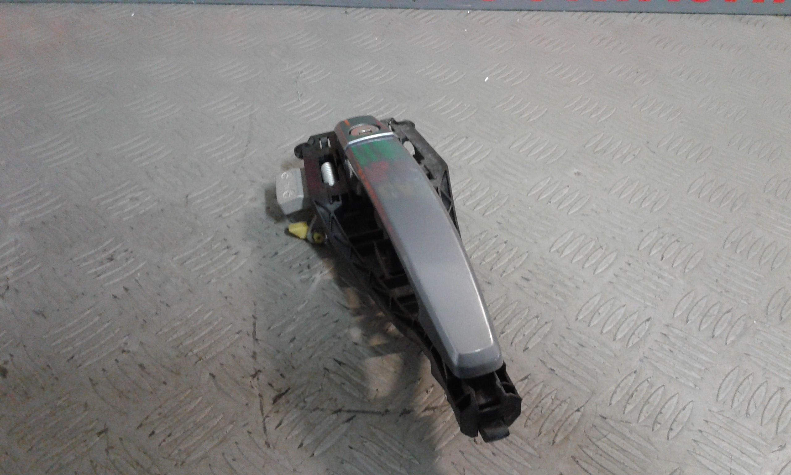 Maniglia esterna Anteriore Sinistra OPEL Astra H S. Wagon