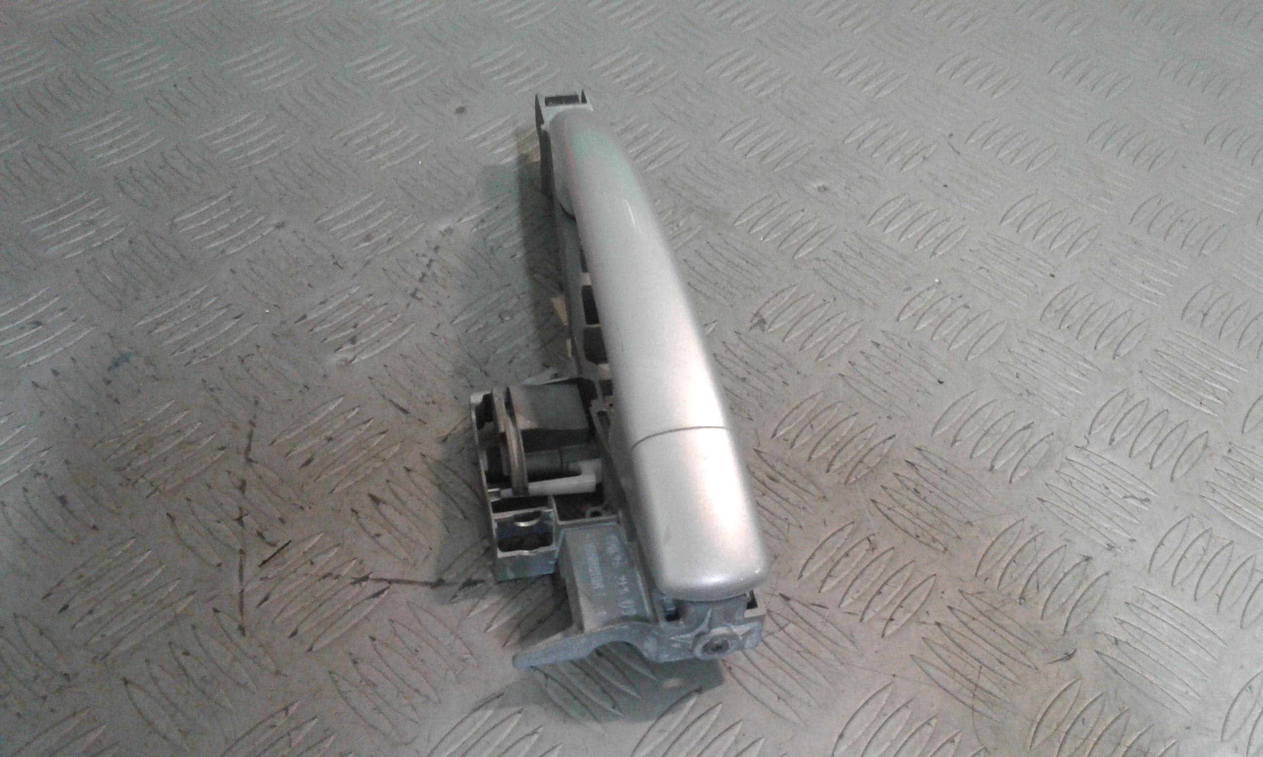 Maniglia esterna Anteriore Destra PEUGEOT 3008 1 Serie