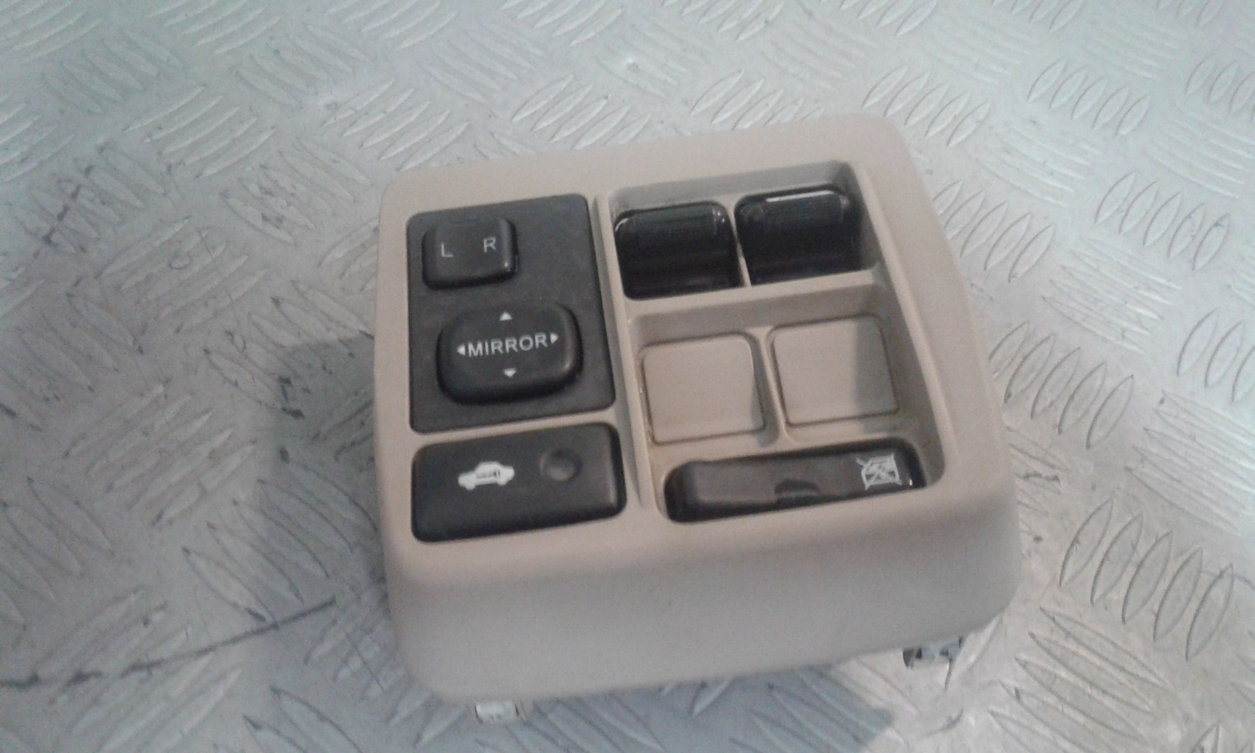 Pulsantiera Centrale DAIHATSU Cuore 1 Serie