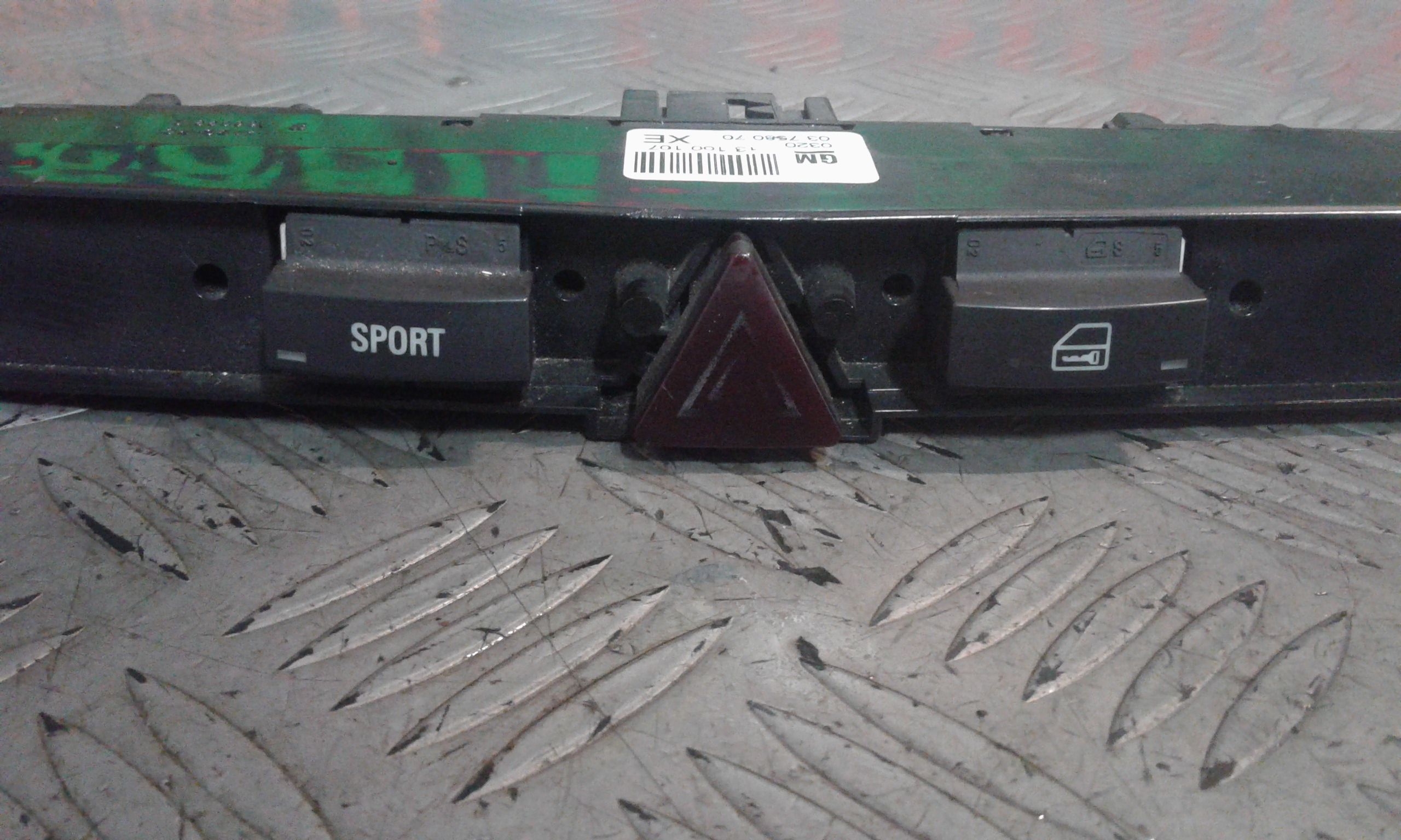 Pulsantiera Centrale OPEL Zafira B