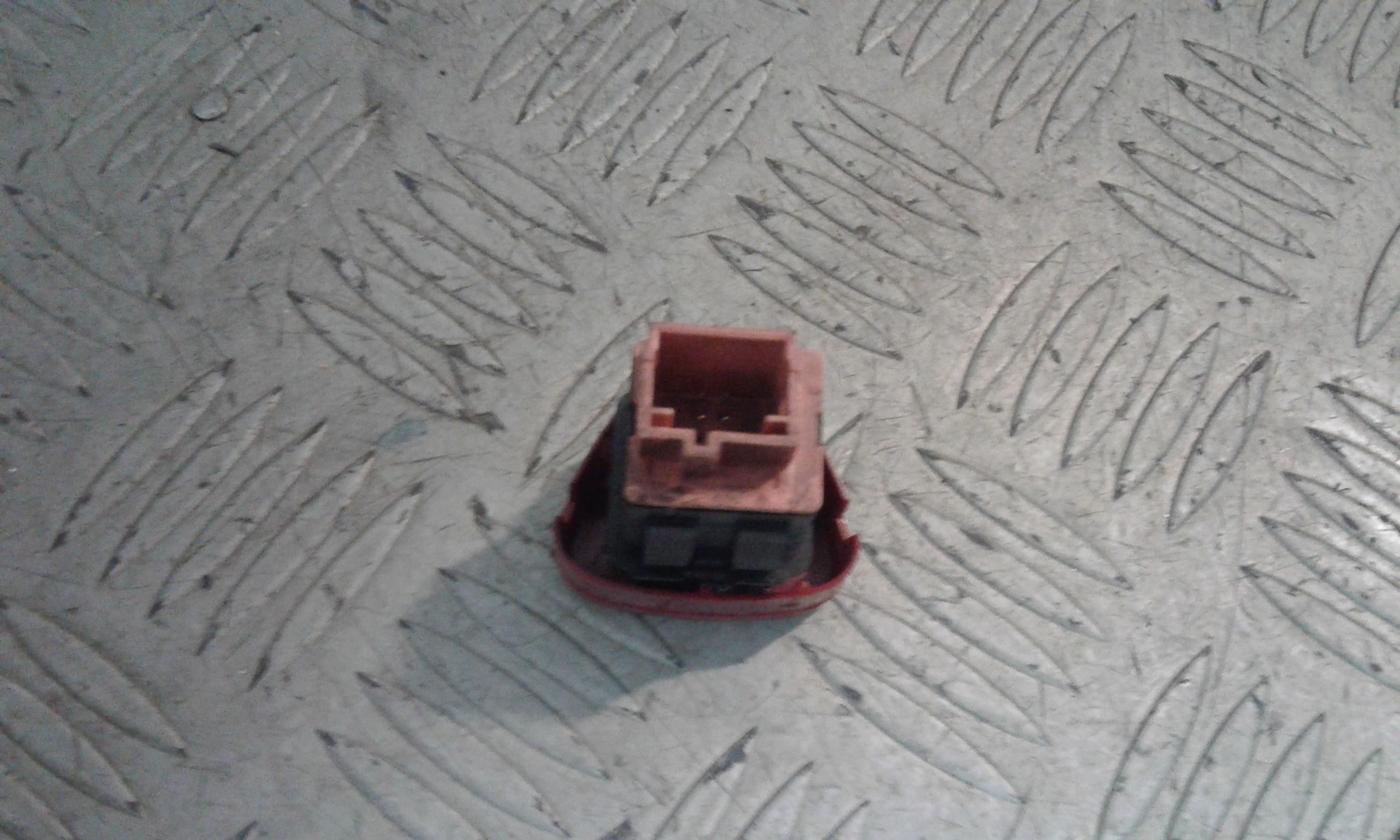 Pulsante luci di emergenza PEUGEOT Expert 3 Serie