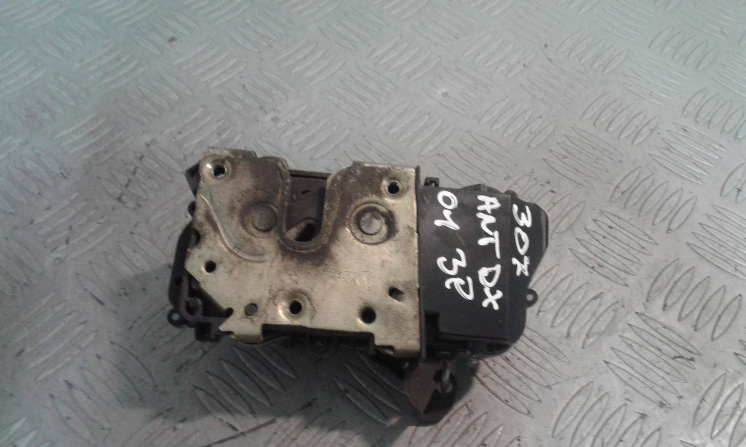 Serratura Anteriore Destra PEUGEOT 307 Berlina