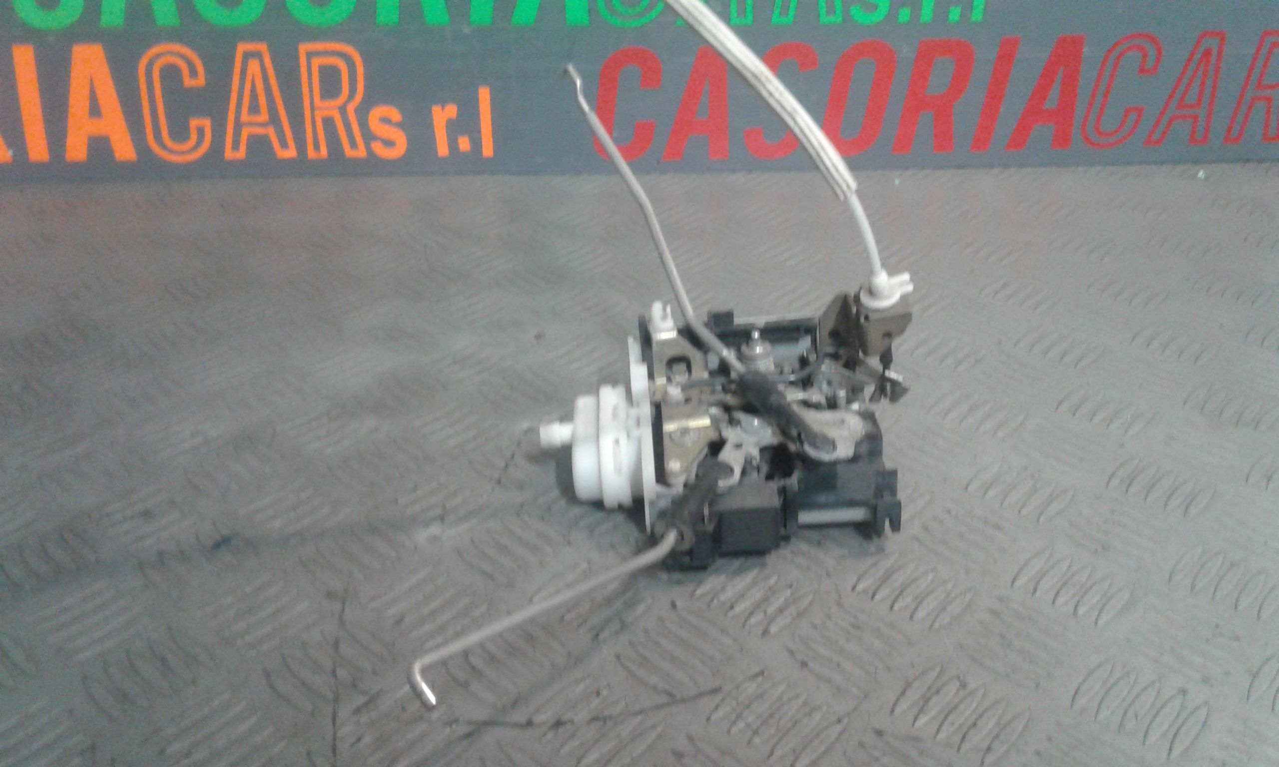 Serratura Anteriore Destra AUDI A4 Berlina 1 Serie