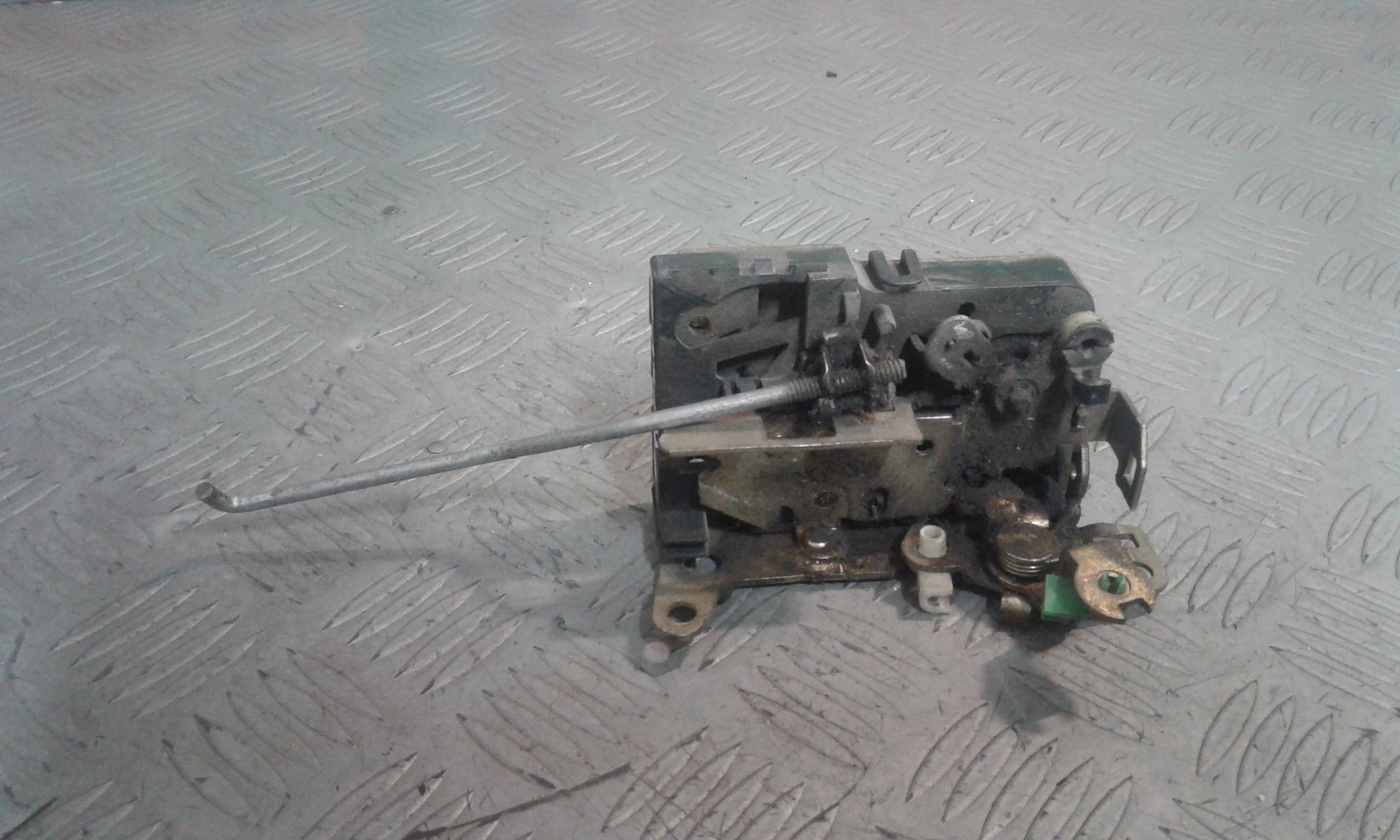 Serratura Anteriore Destra IVECO Daily 3 Serie