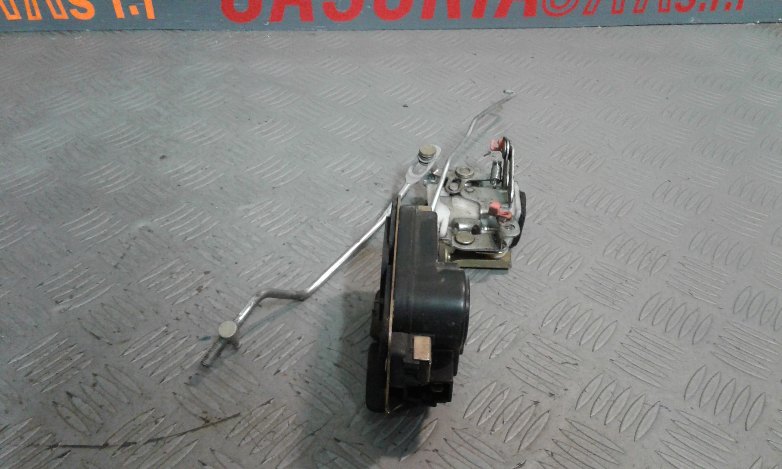 Serratura Anteriore Destra GAC GONOW GX6 Serie