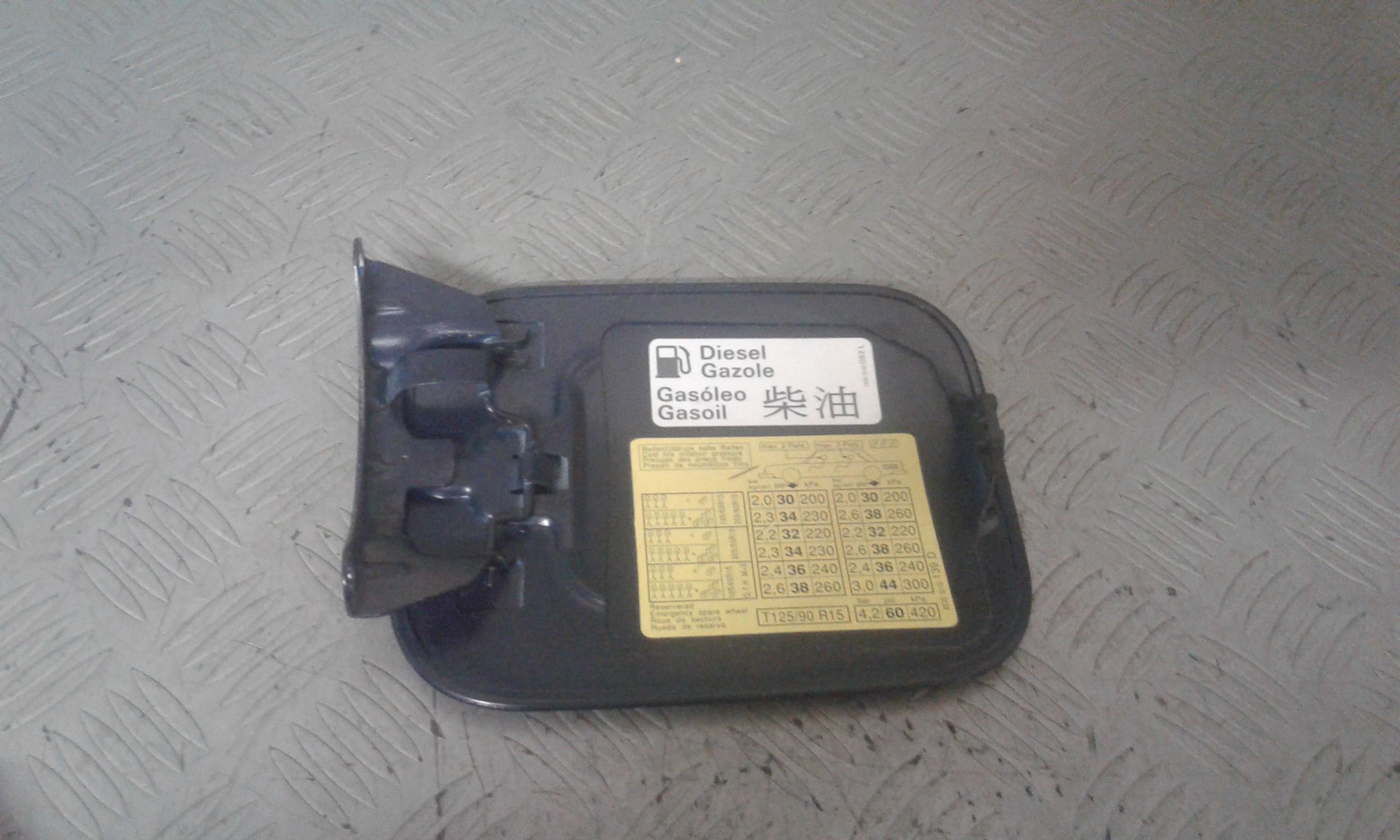 Sportellino Carburante AUDI A4 Berlina 1 Serie