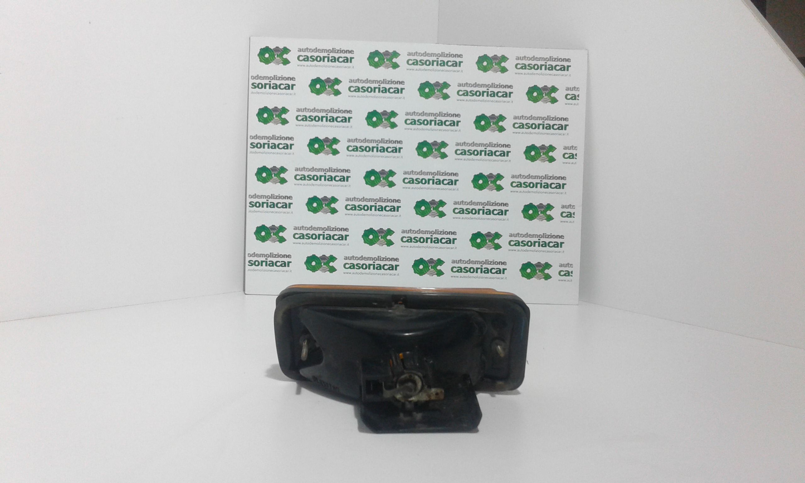 Freccia SX lato guida FIAT 126 1 Serie