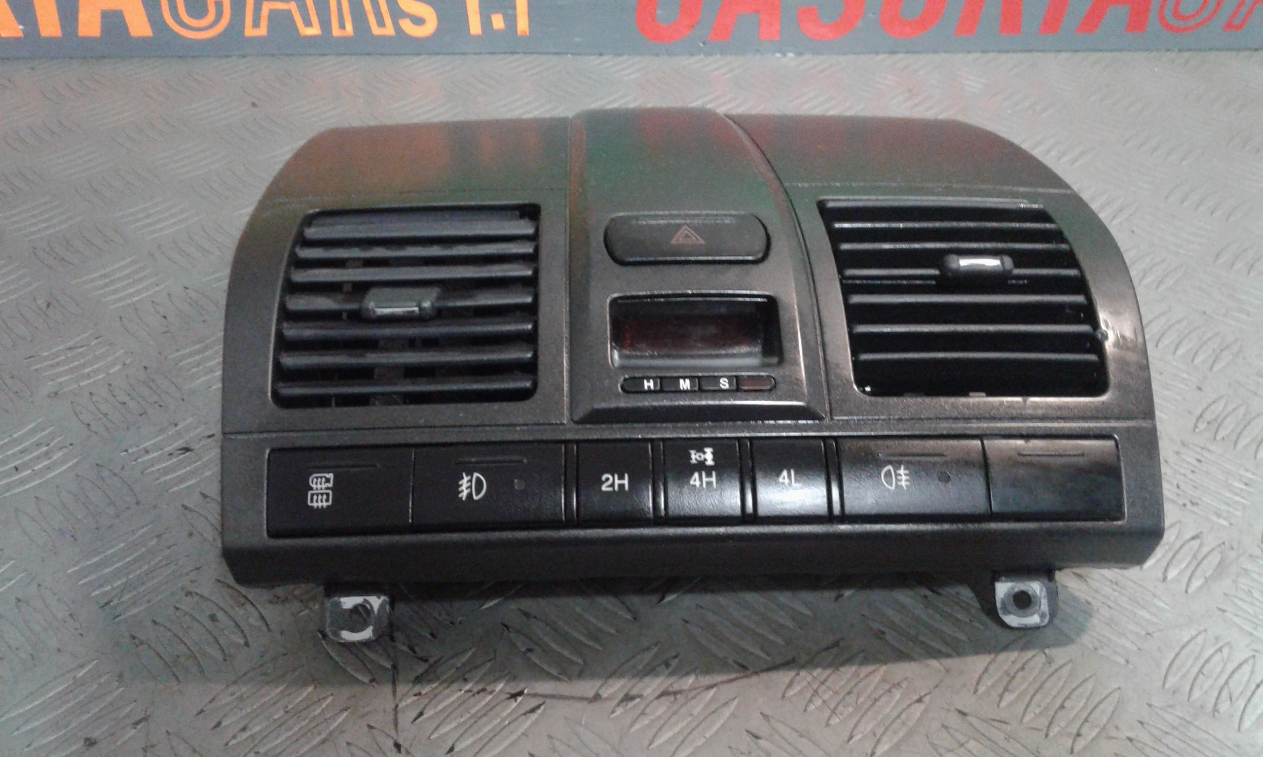 Modanatura Centrale Cruscotto SSANGYONG Rexton 1 Serie