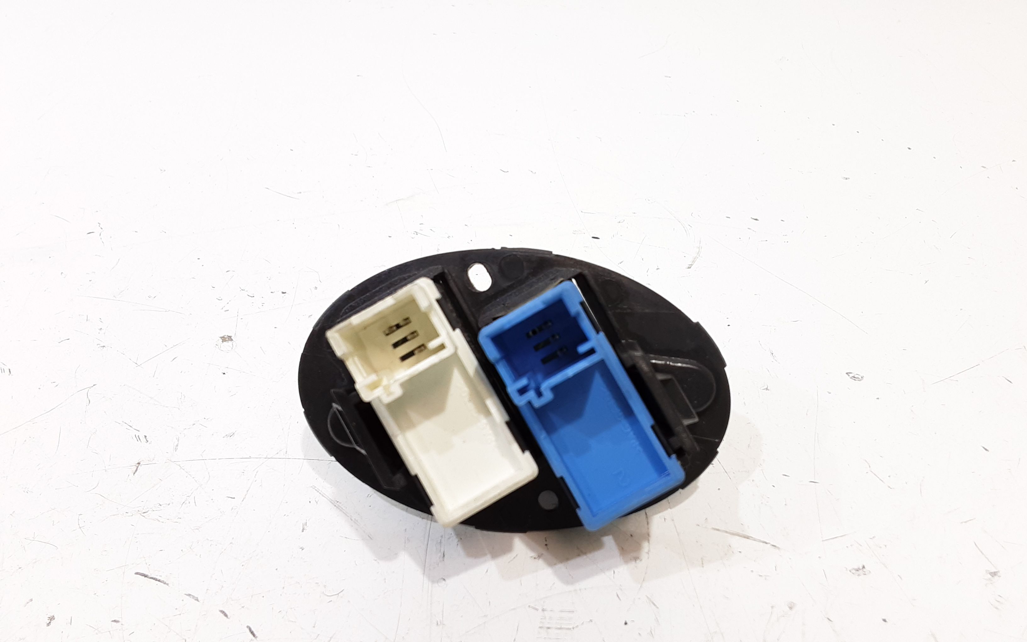 Pulsante luci di emergenza ROVER Serie 75 Berlina