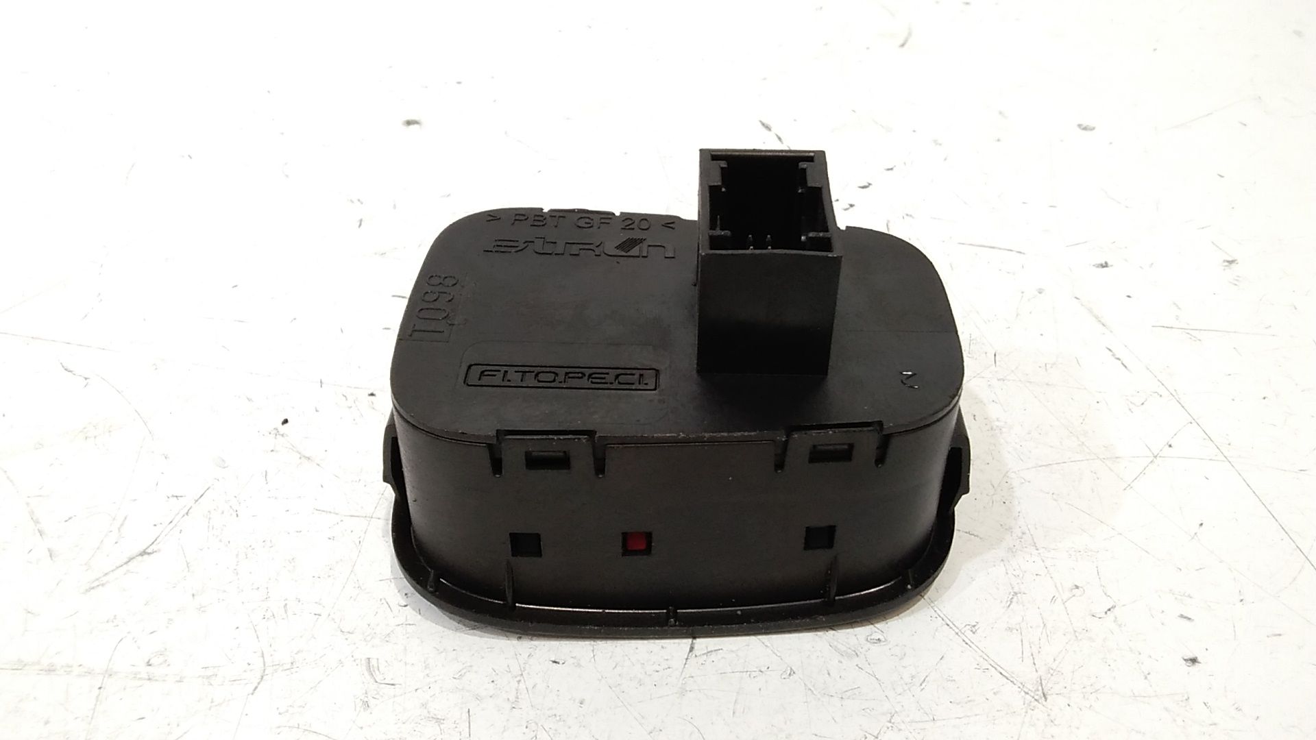 Pulsante luci di emergenza PEUGEOT Bipper 1 Serie