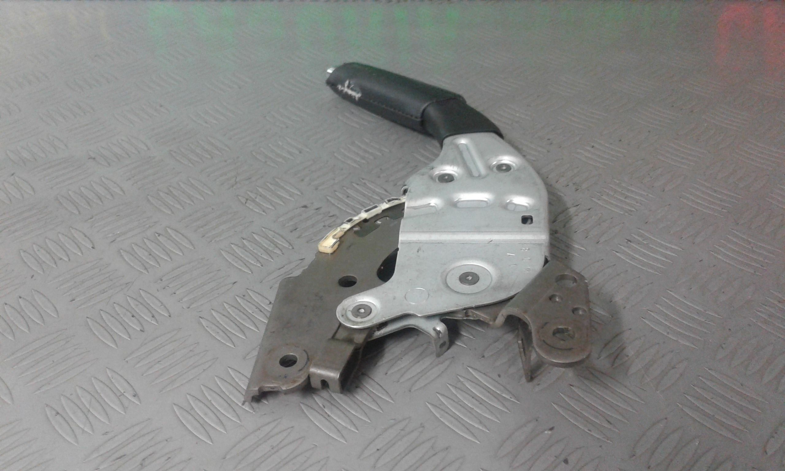 Leva Freno a Mano MERCEDES Classe A W169 3 Serie