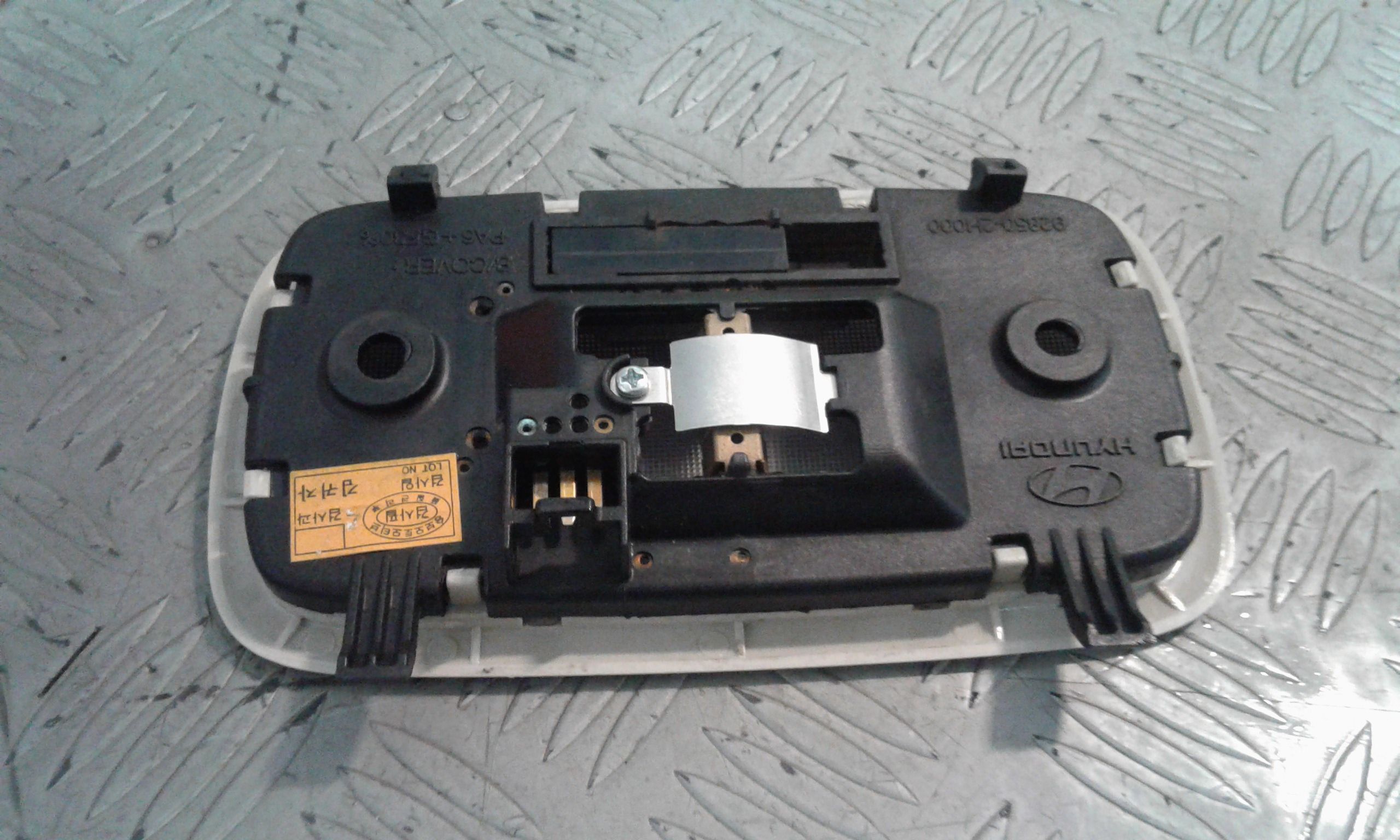 Luce di cortesia anteriore HYUNDAI i10 1 Serie