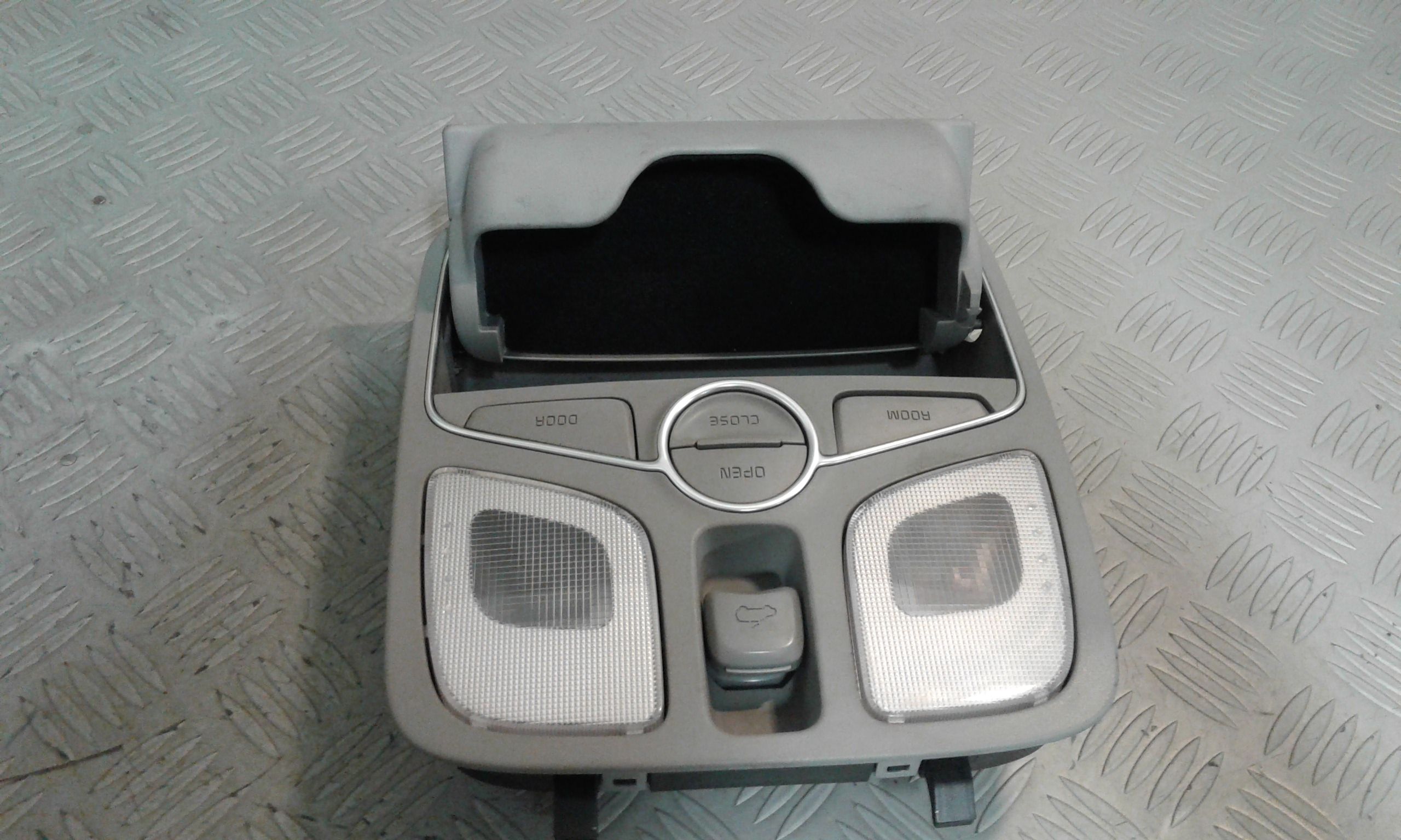 Luce di cortesia anteriore KIA Sorento 3 Serie