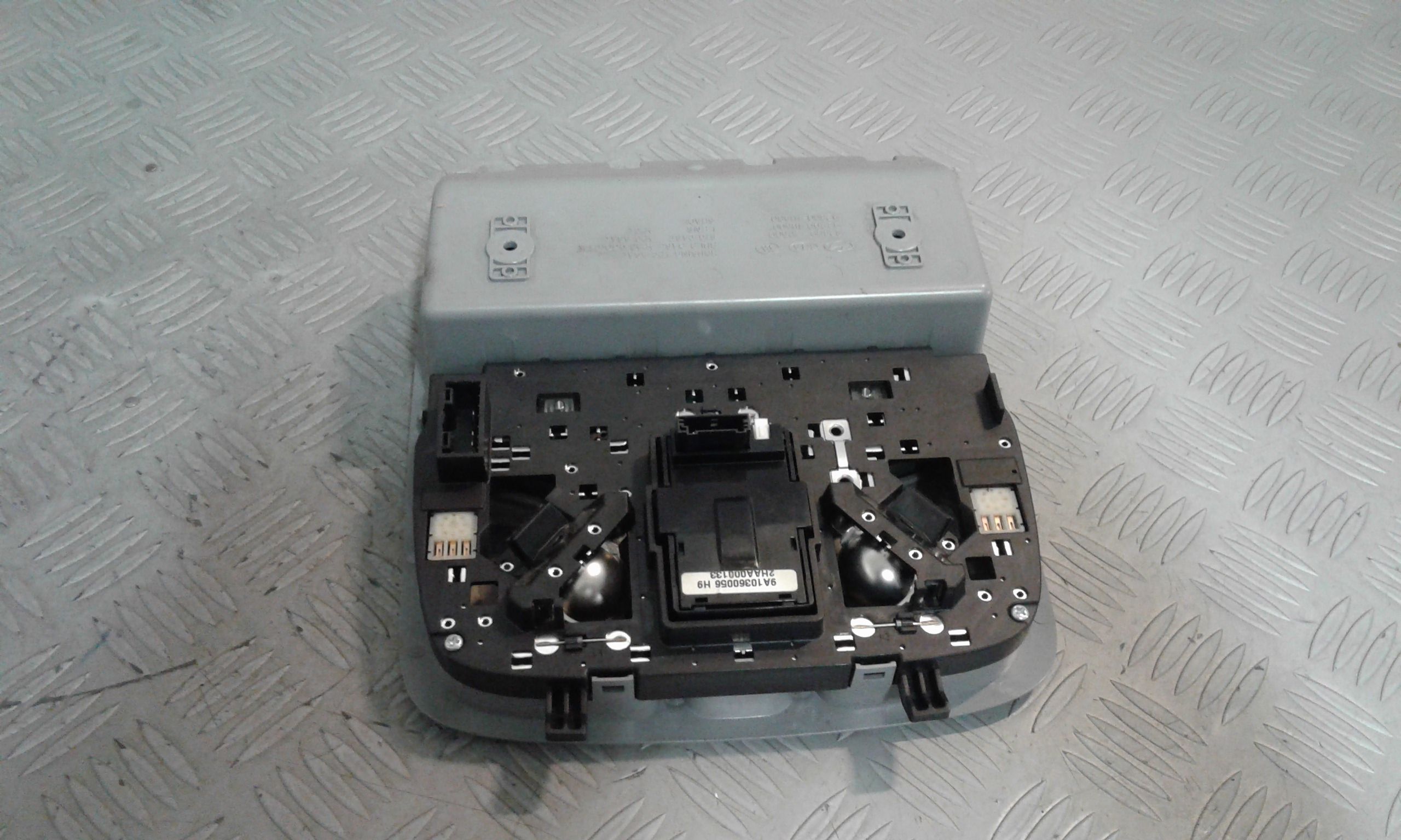 Luce di cortesia anteriore KIA Sorento 3 Serie