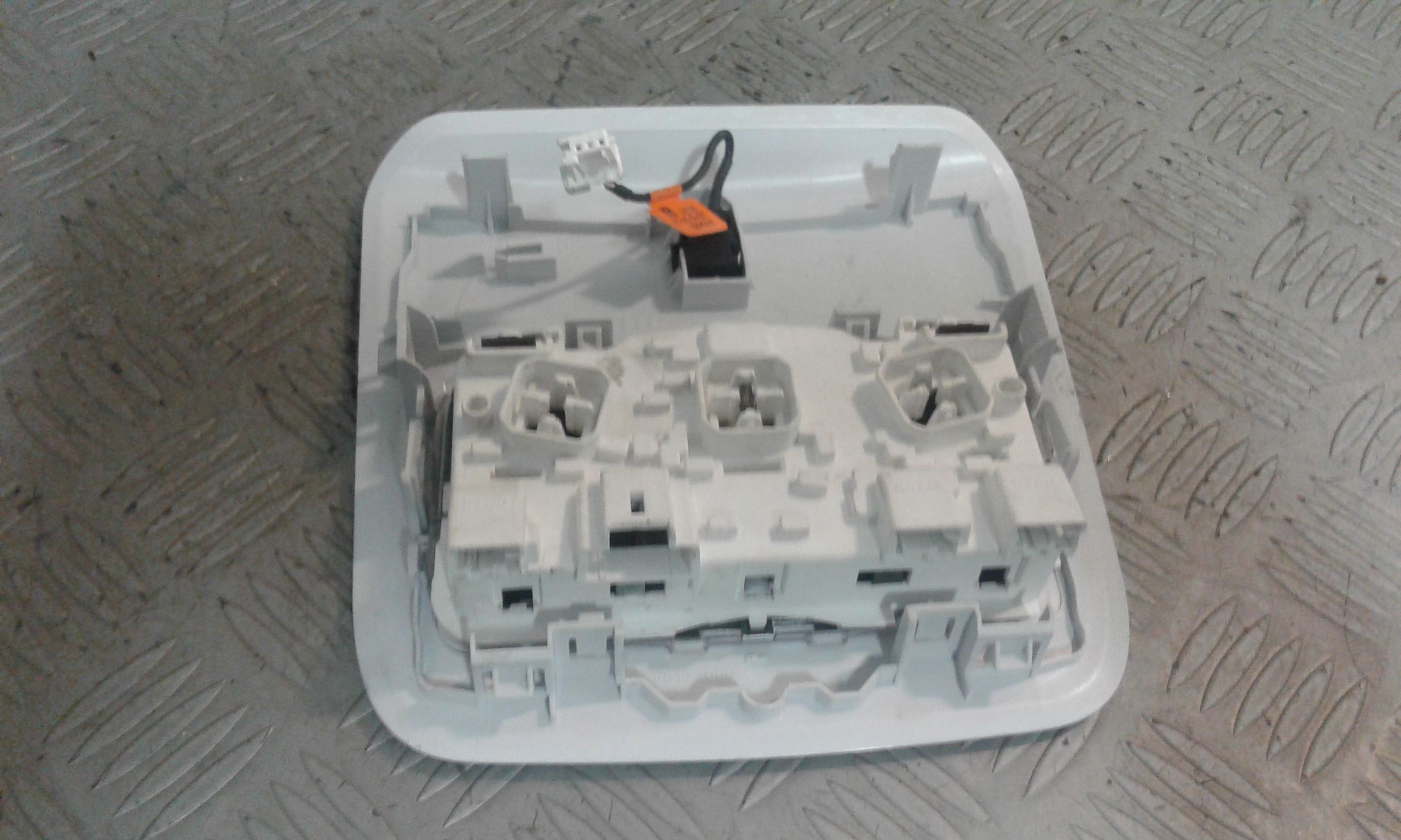 Luce di cortesia anteriore PEUGEOT 2008 1 Serie