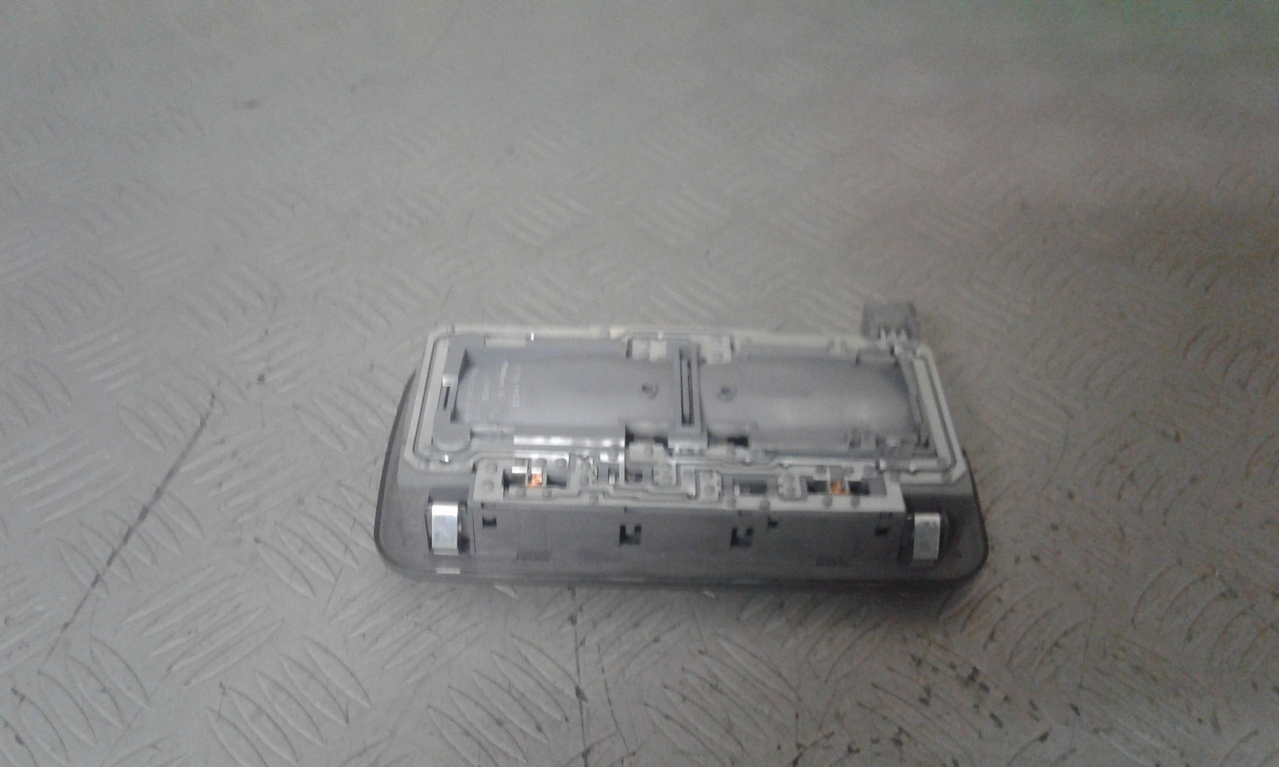 Luce di cortesia anteriore ALFA ROMEO 147 1  Serie