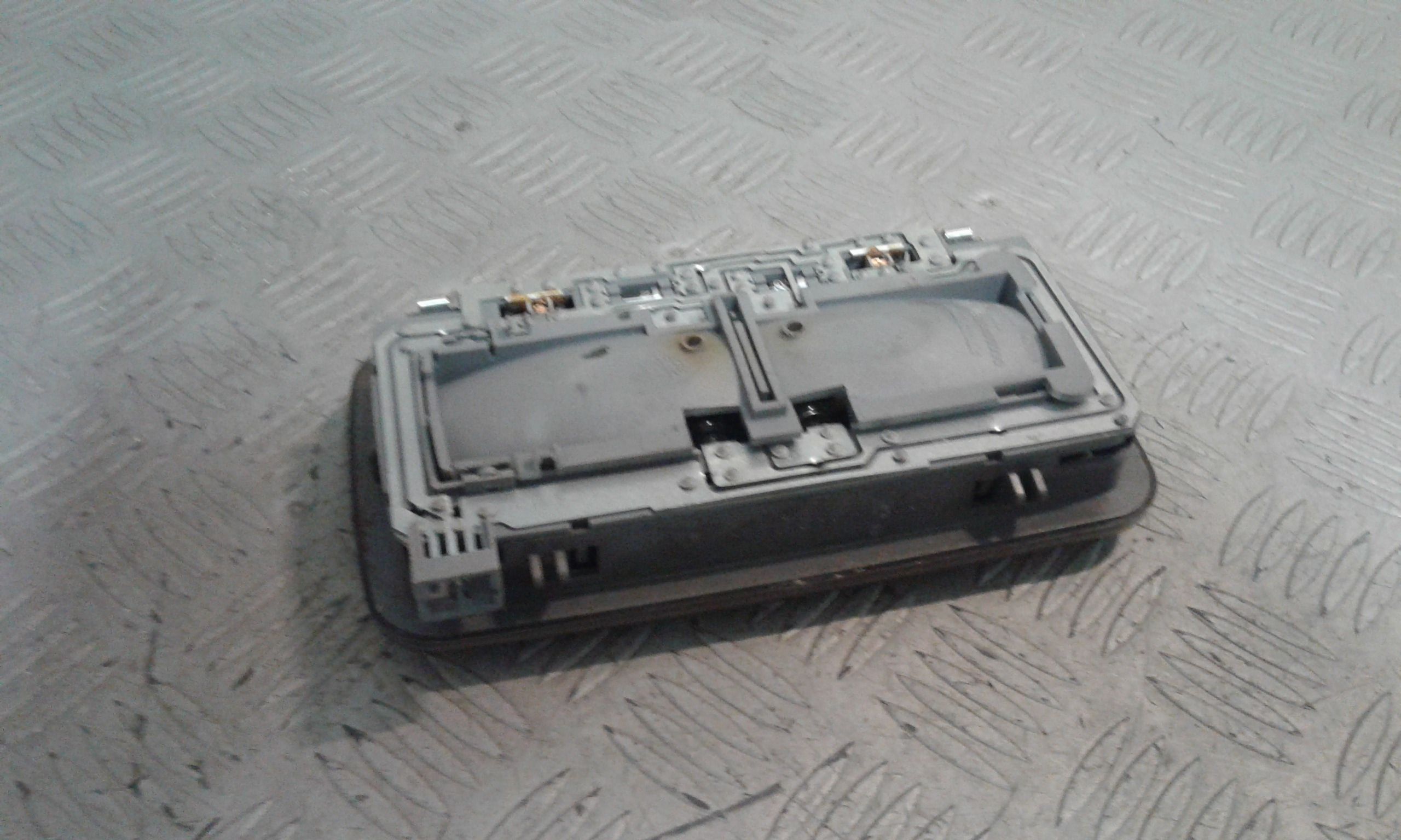 Luce di cortesia anteriore ALFA ROMEO 147 1  Serie