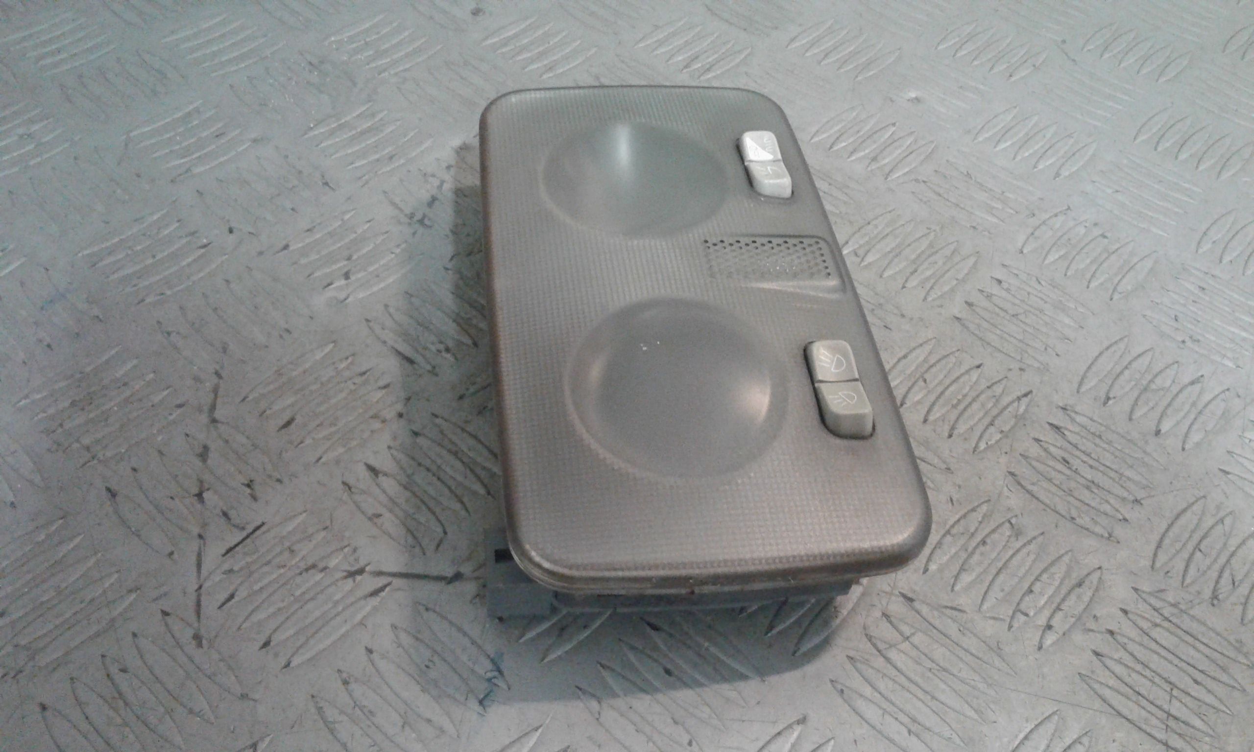 Luce di cortesia anteriore ALFA ROMEO 147 1  Serie