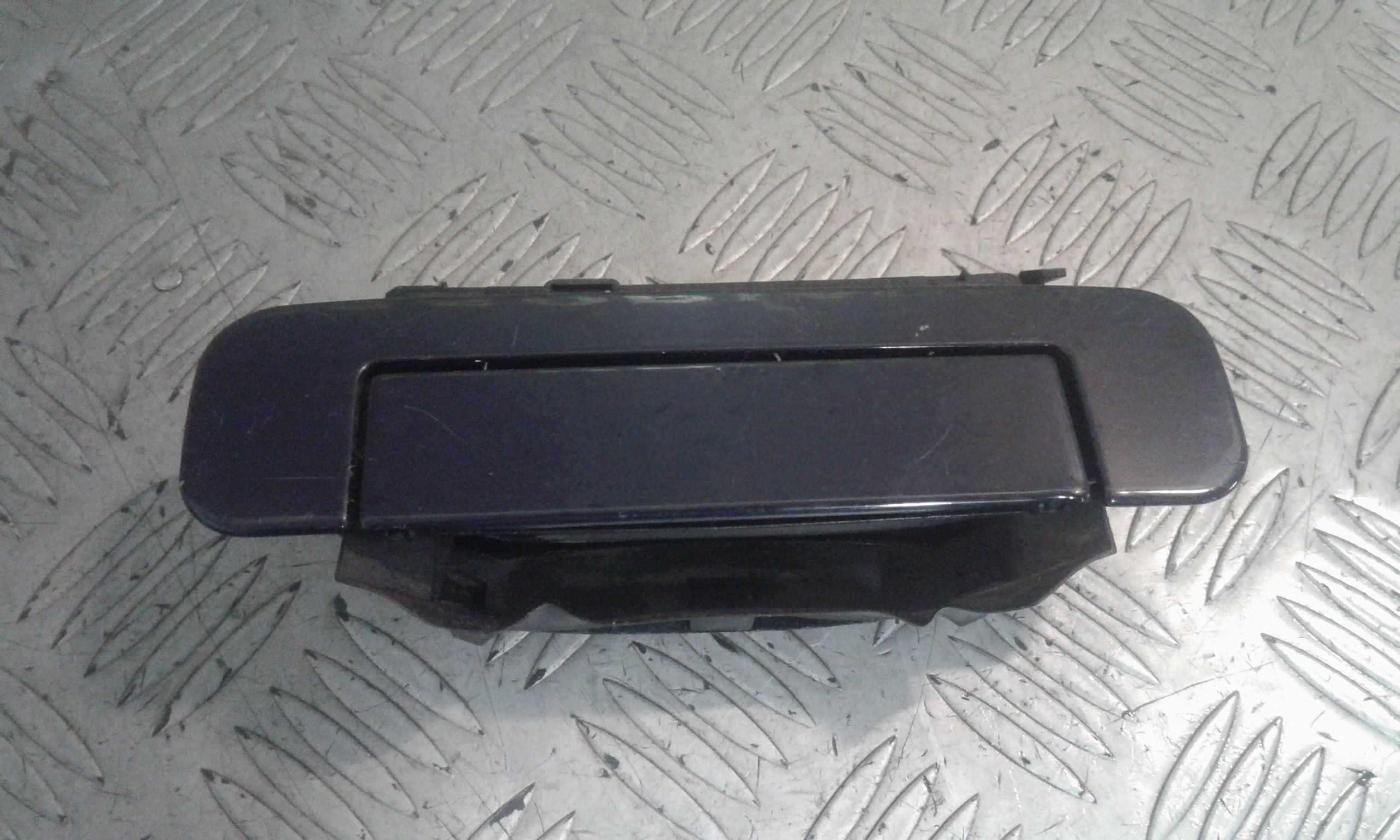 Maniglia esterna Posteriore Sinistra AUDI A4 Berlina 1 Serie