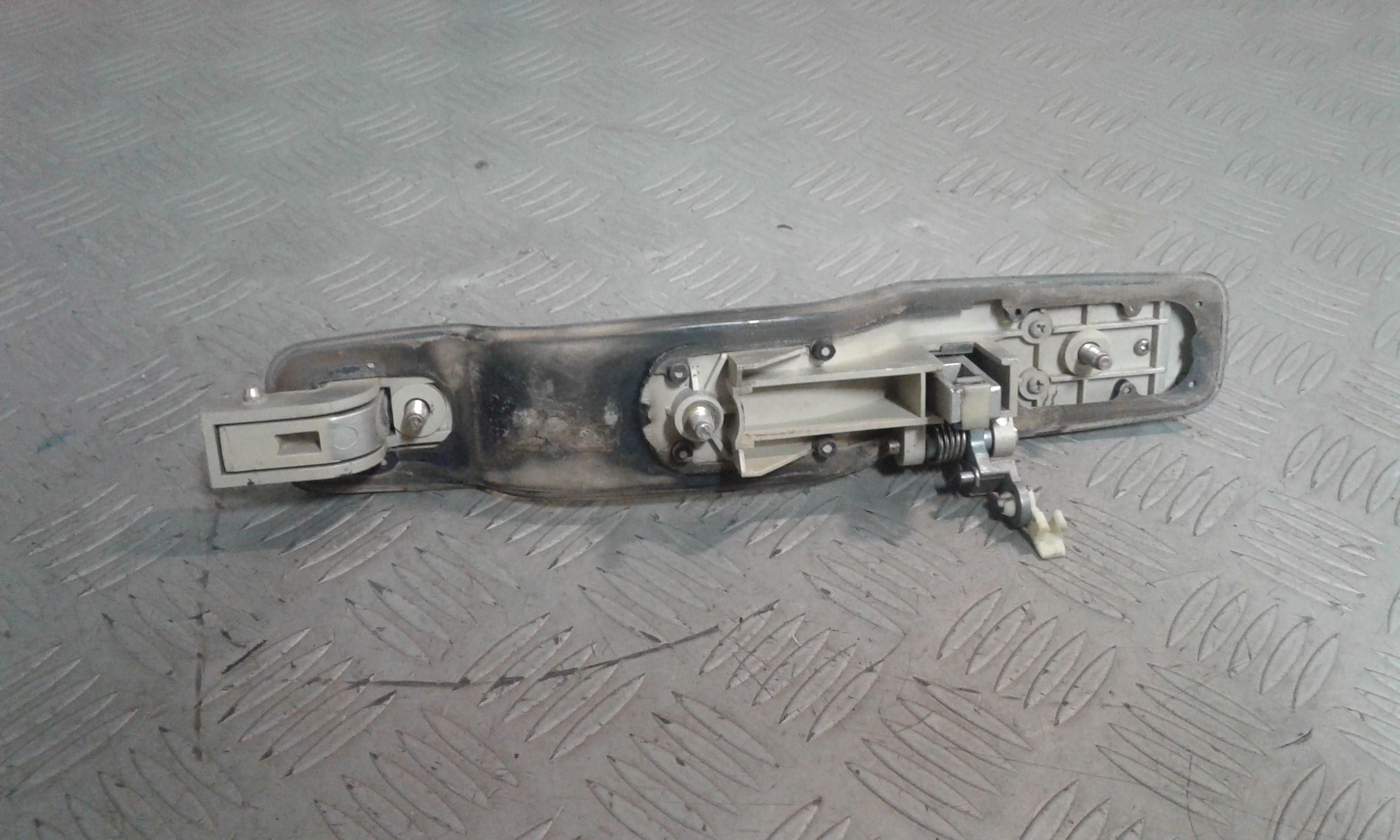 Maniglia esterna Posteriore Sinistra SSANGYONG Rexton 1 Serie