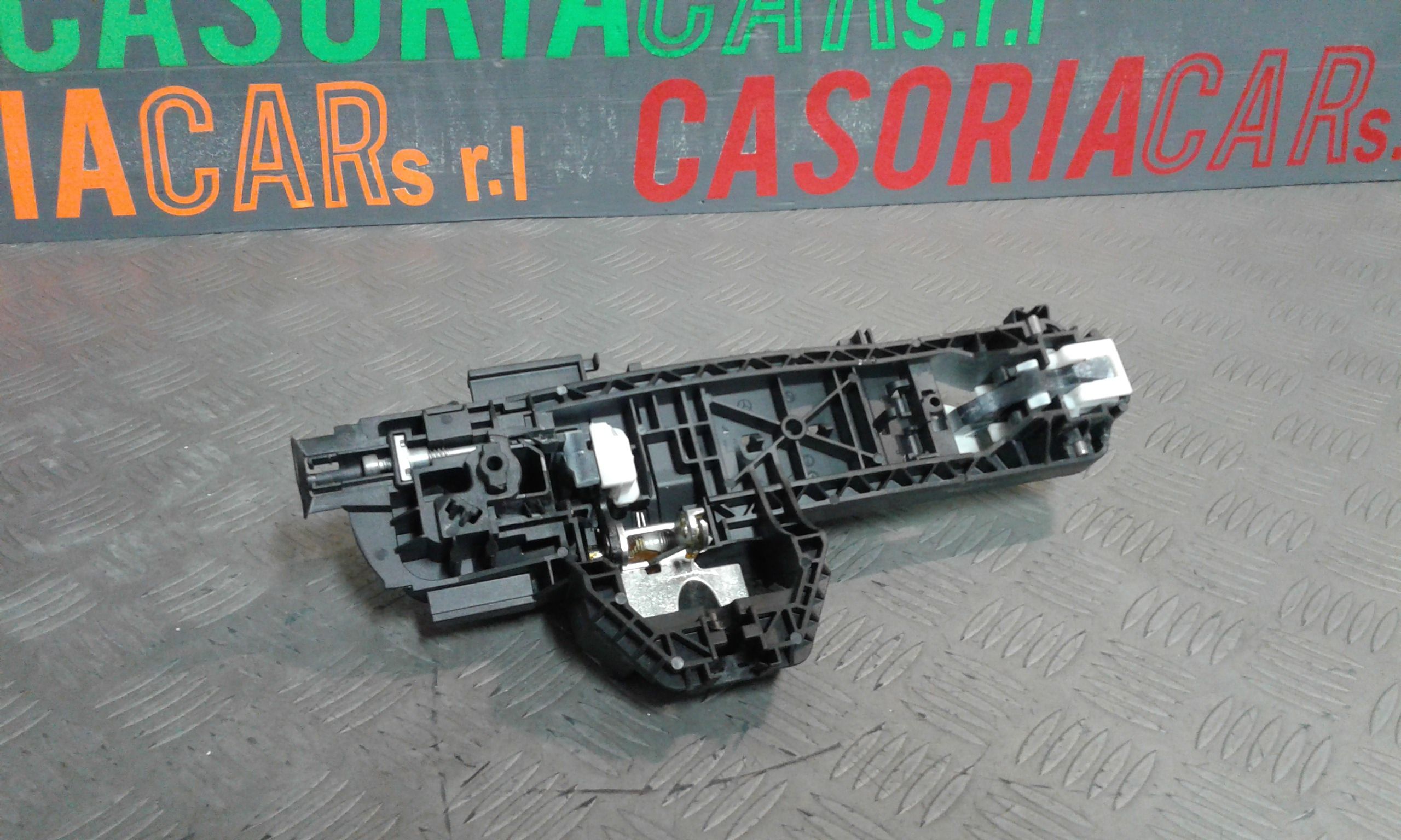 Maniglia esterna Posteriore Sinistra MERCEDES GLA Serie