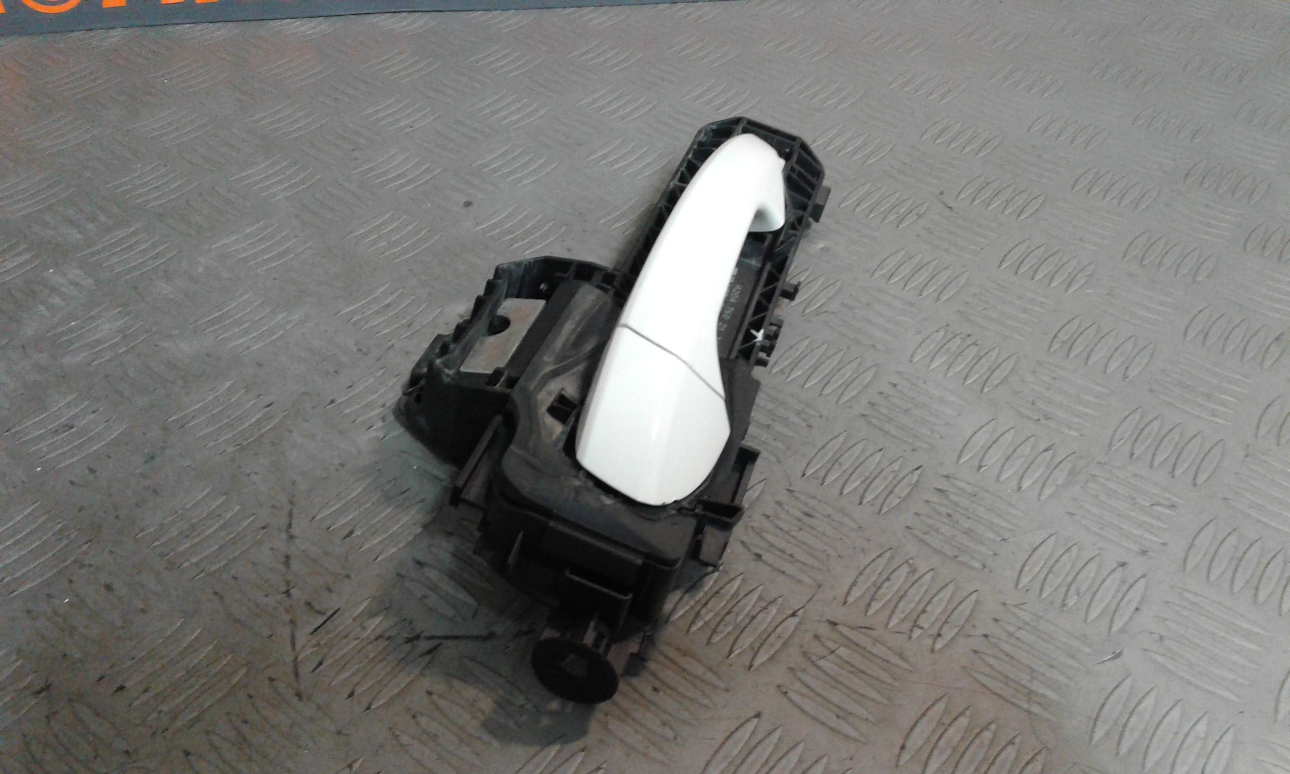 Maniglia esterna Posteriore Sinistra MERCEDES GLA Serie