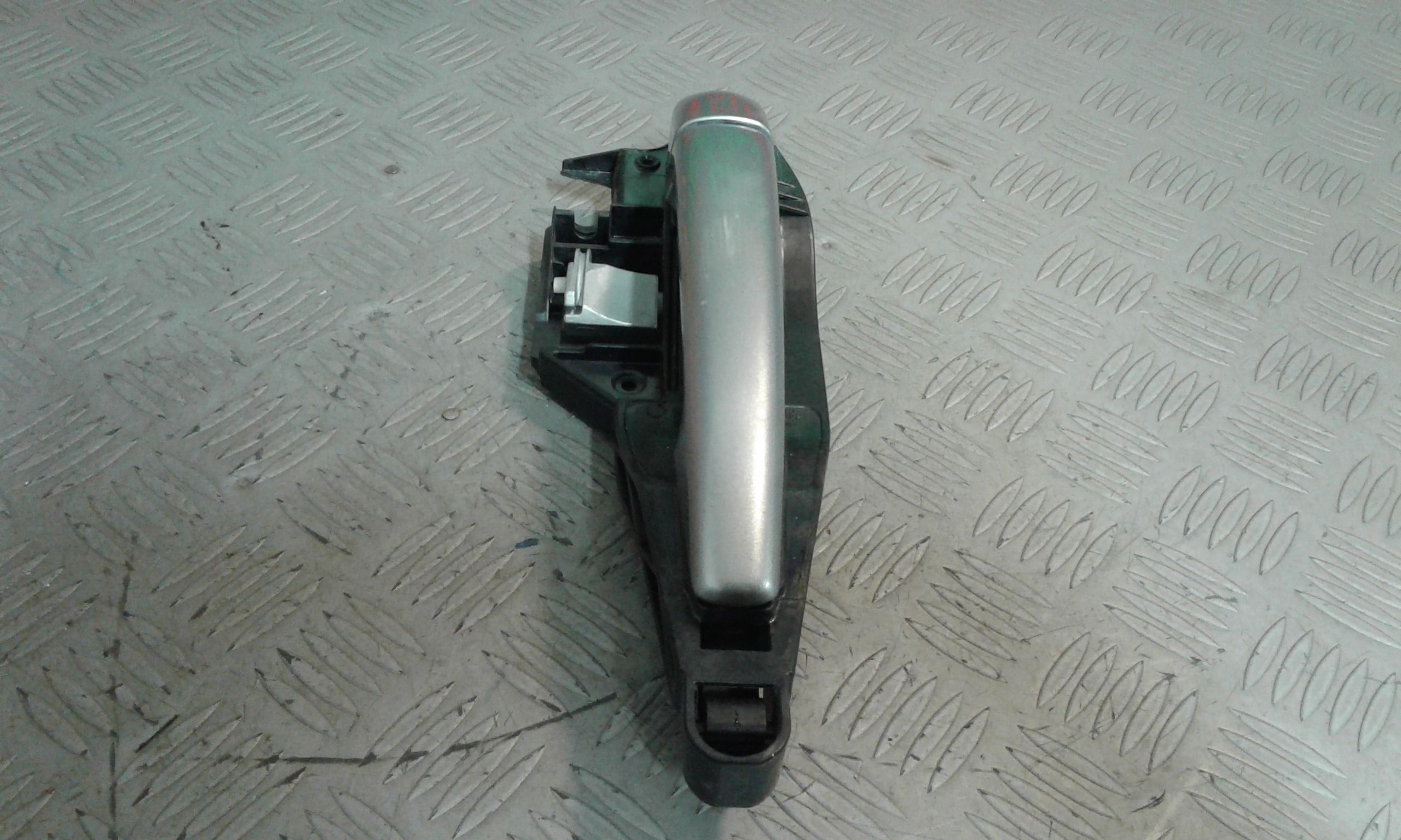 Maniglia esterna Posteriore Sinistra PEUGEOT 2008 1 Serie