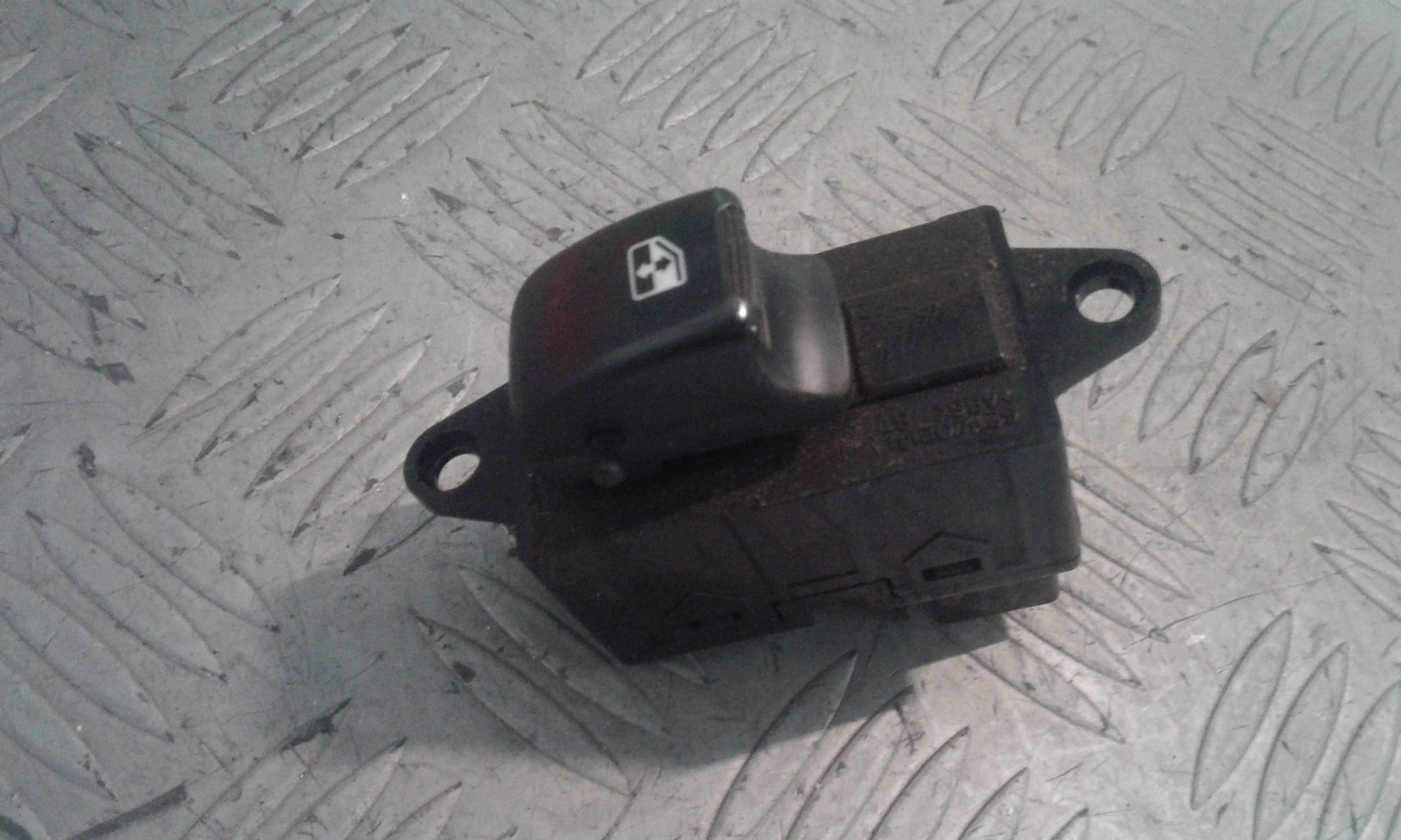 Pulsantiera Posteriore Sinistra DAEWOO Tacuma Serie