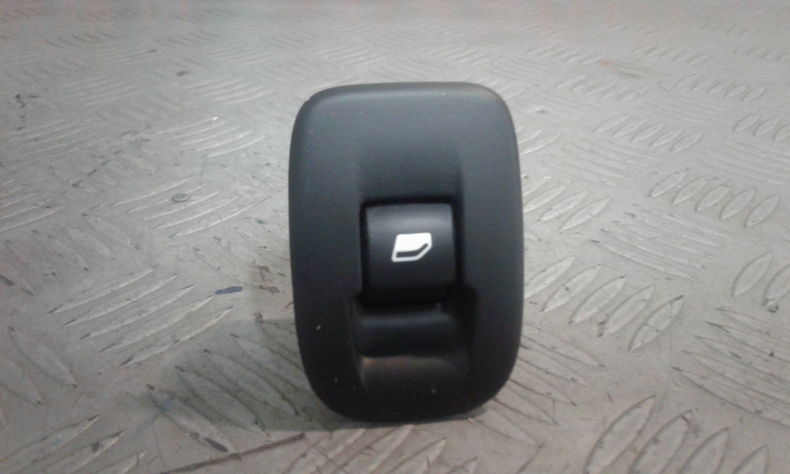 Pulsantiera Posteriore Sinistra PEUGEOT 2008 1 Serie