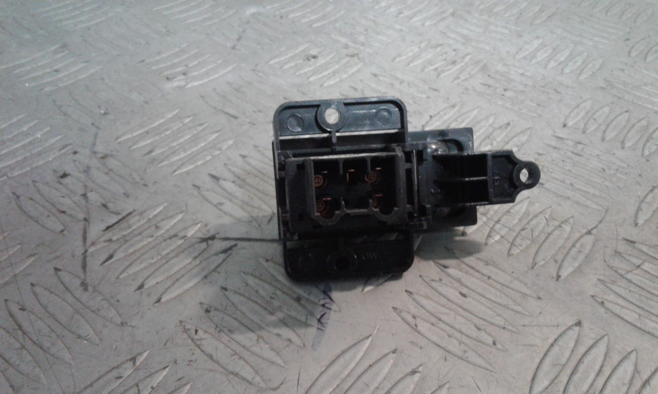 Pulsantiera Posteriore Sinistra GAC GONOW GX6 Serie