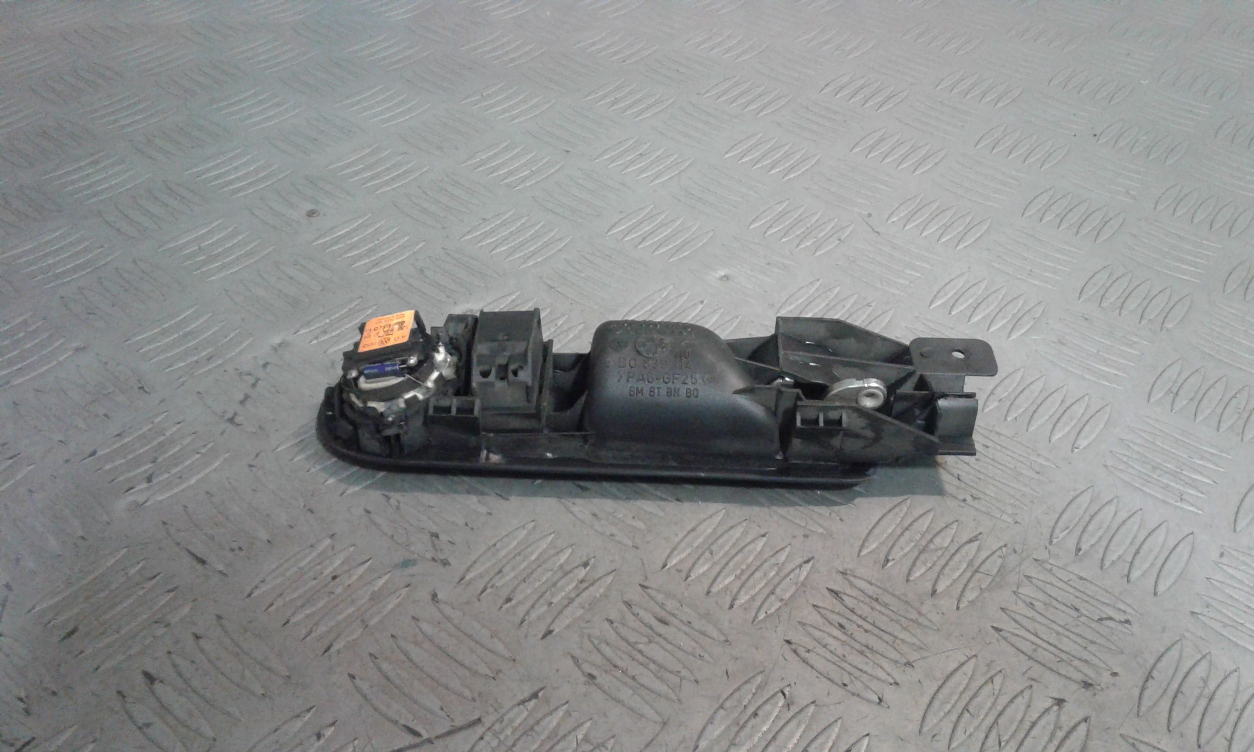 Maniglia interna Posteriore Destra VOLKSWAGEN Golf 4 Berlina