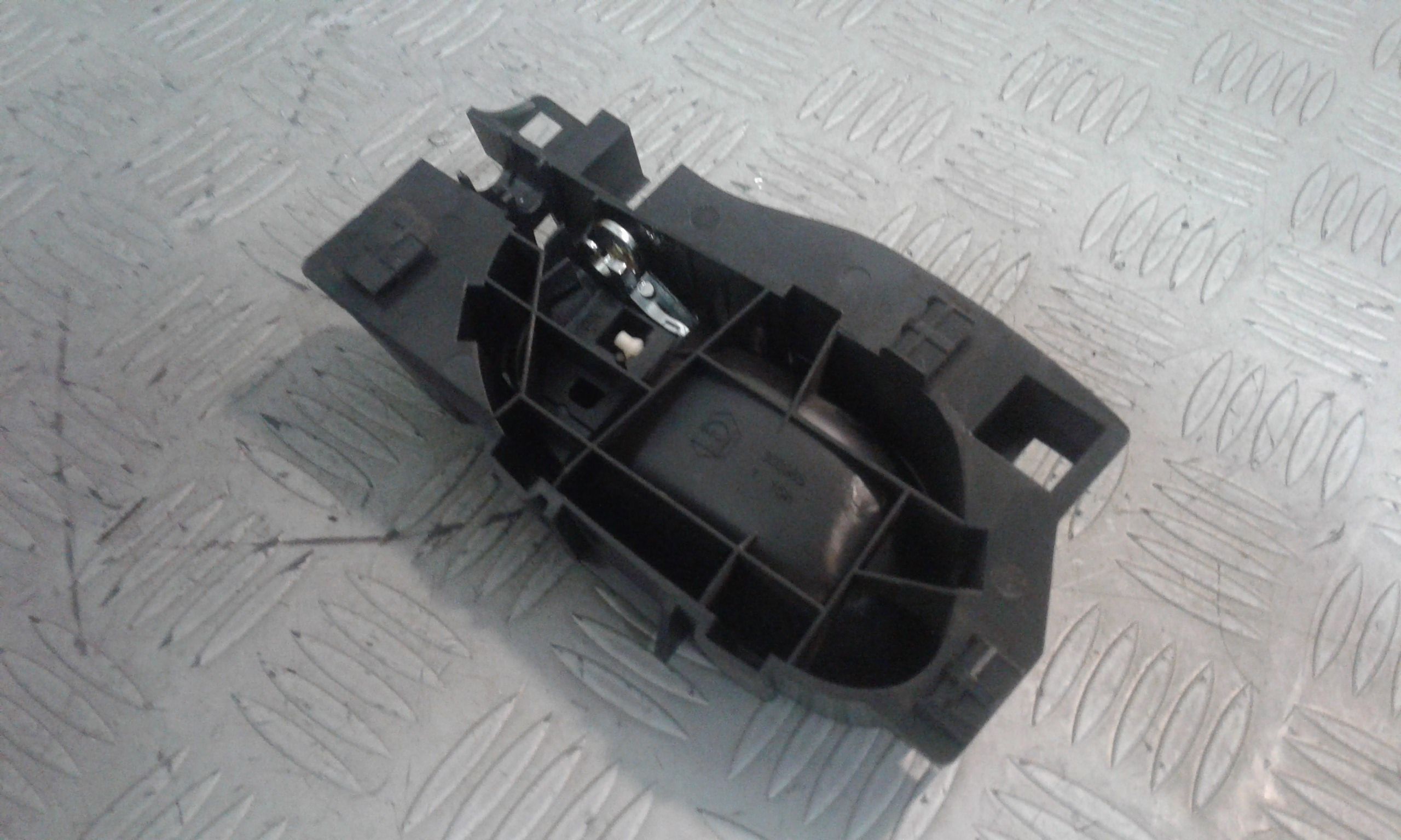 Maniglia interna Posteriore Sinistra PEUGEOT 2008 1 Serie