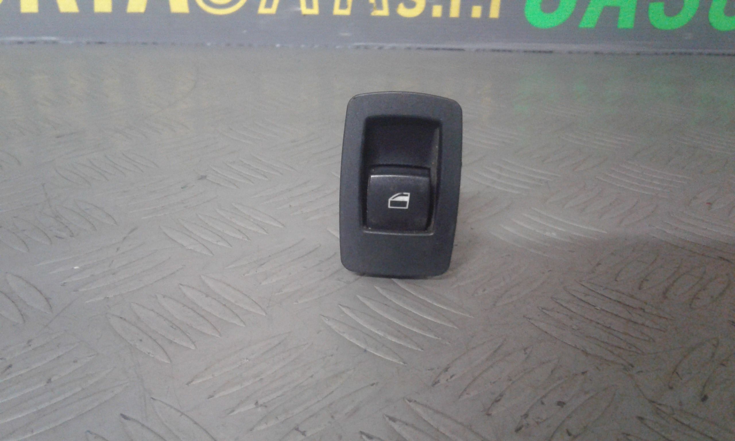 Pulsantiera Posteriore Destra BMW Serie 3 E91 Touring 2 Serie