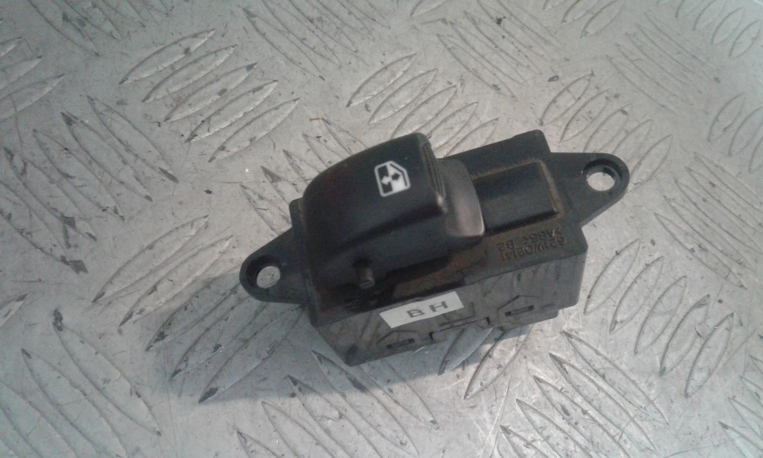 Pulsantiera Posteriore Destra DAEWOO Tacuma Serie