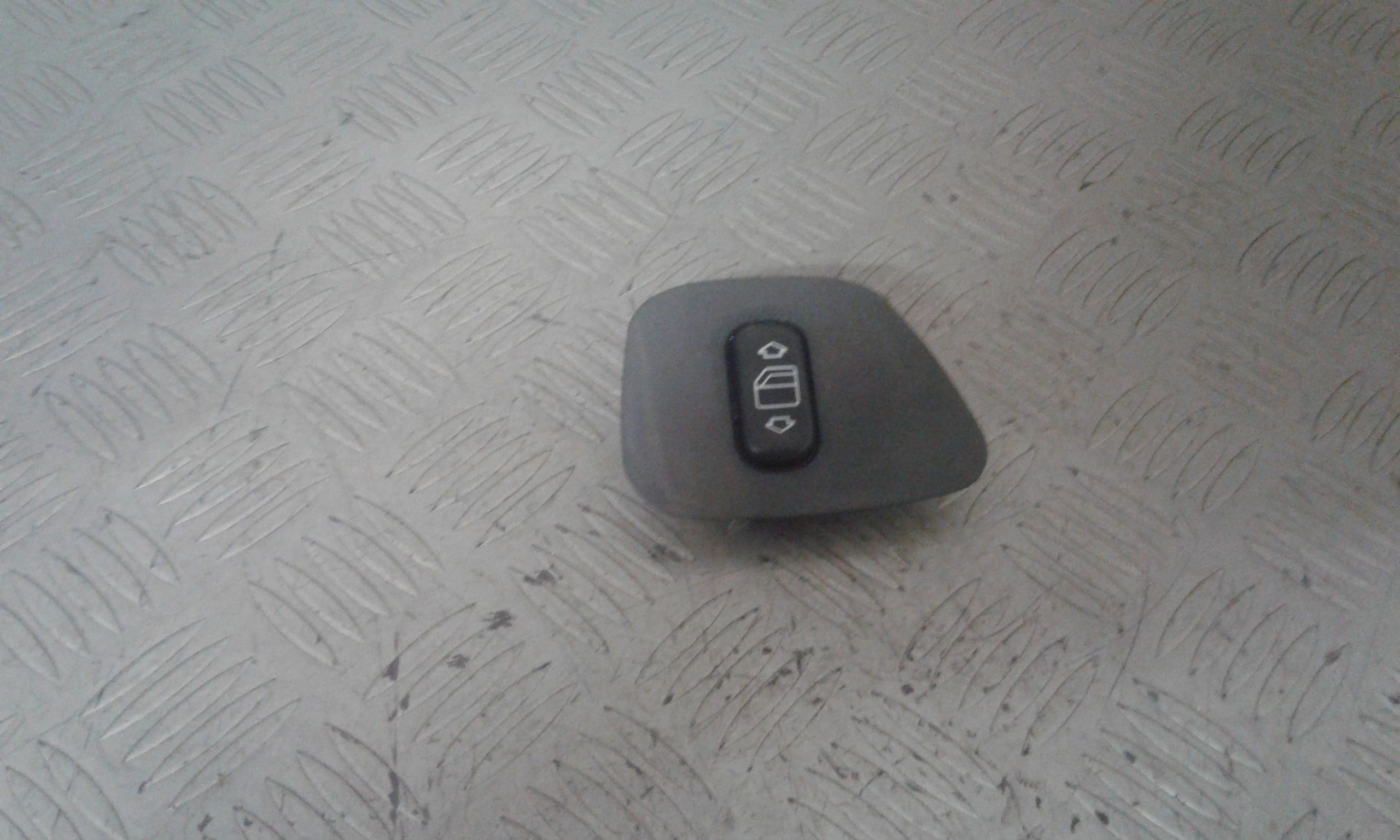 Pulsantiera Posteriore Destra MERCEDES Classe E Berlina W210 2 Serie