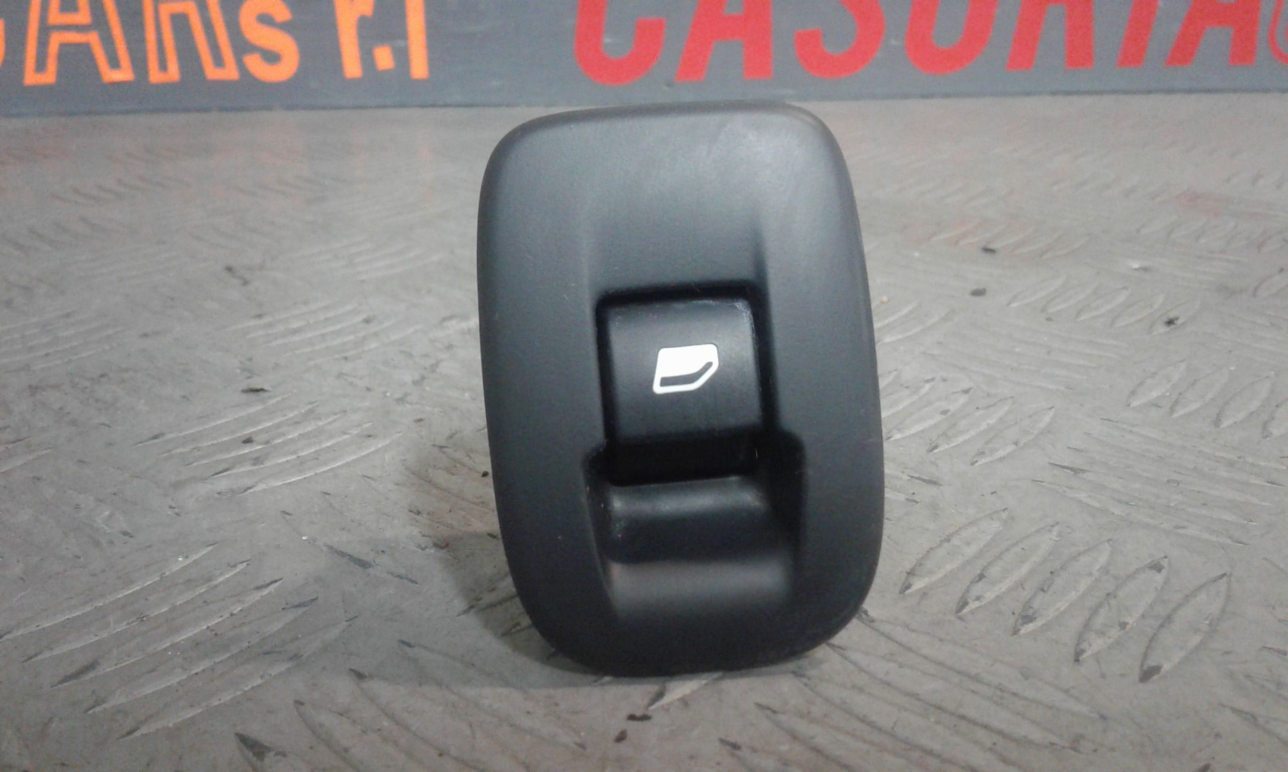Pulsantiera Posteriore Destra PEUGEOT 2008 1 Serie