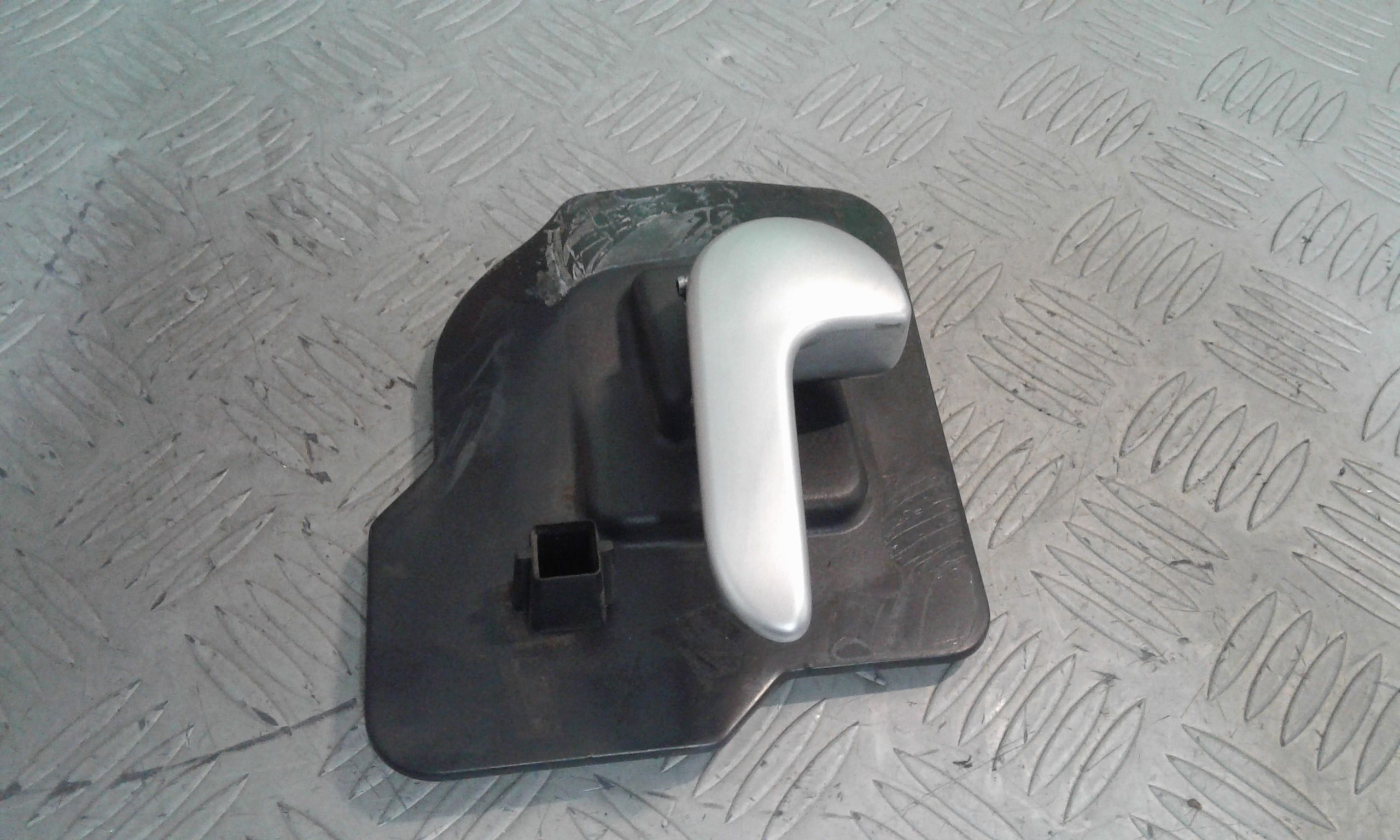 Maniglia interna anteriore Sinistra OPEL Meriva 1 Serie