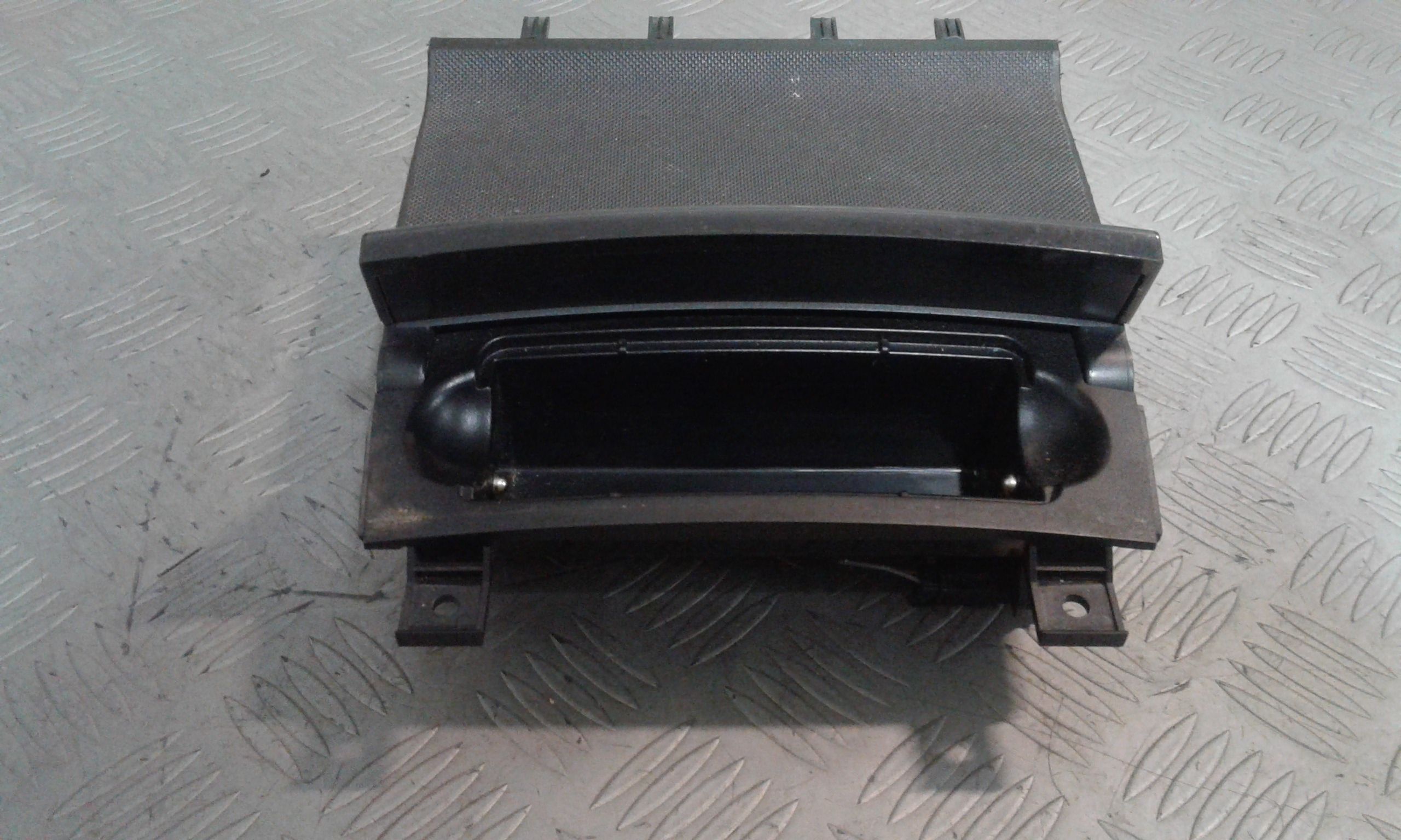 Posacenere AUDI A3 4 Serie